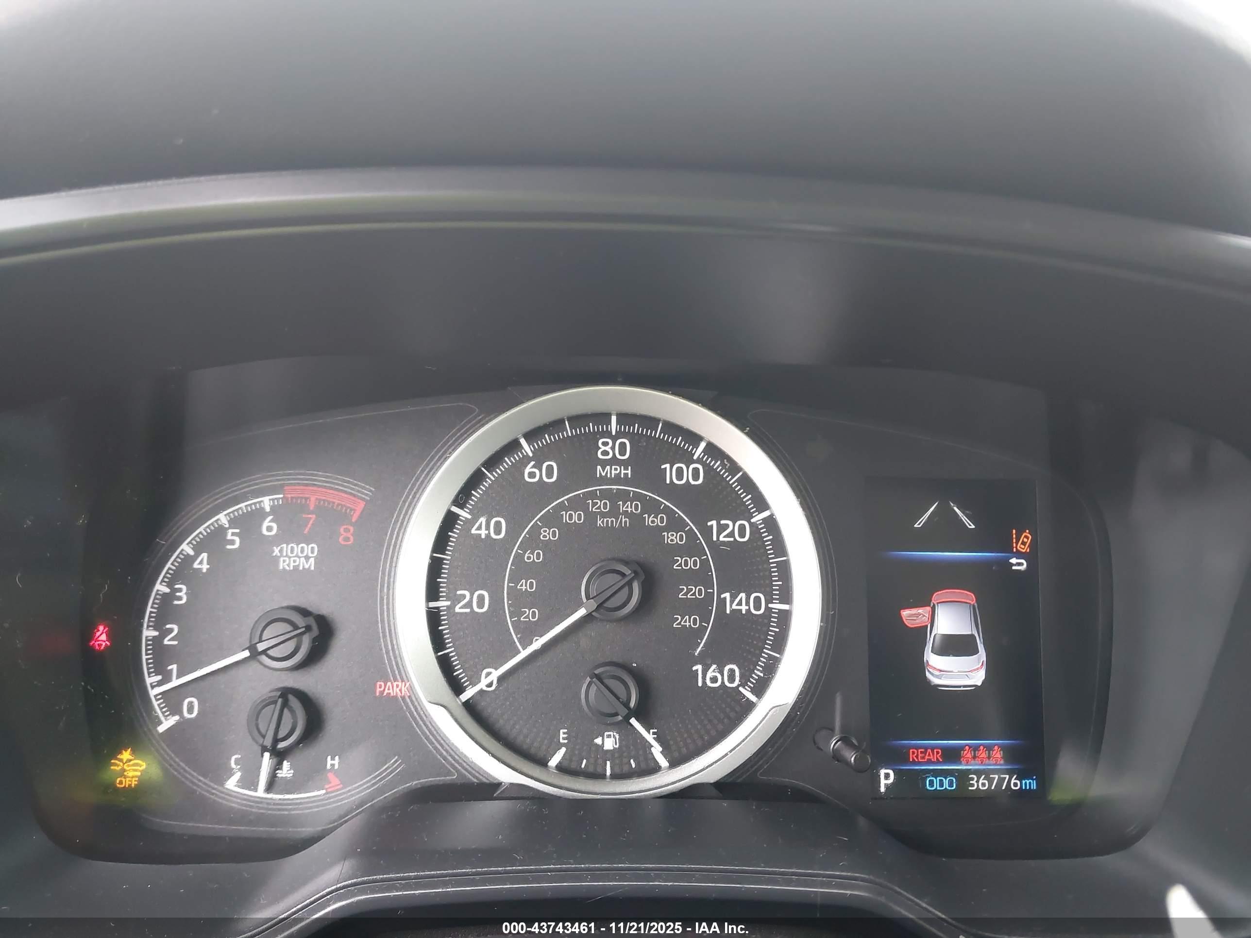 TOYOTA COROLLA image 7