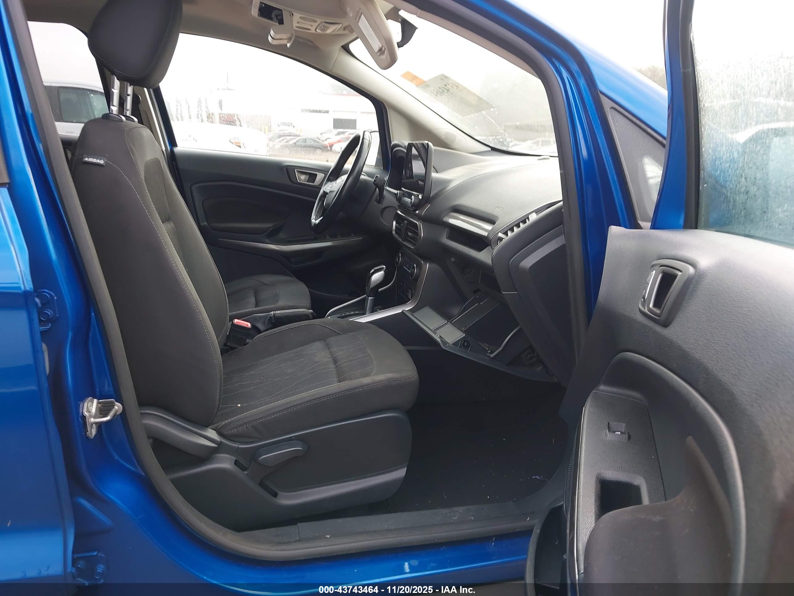 FORD ECOSPORT image 5