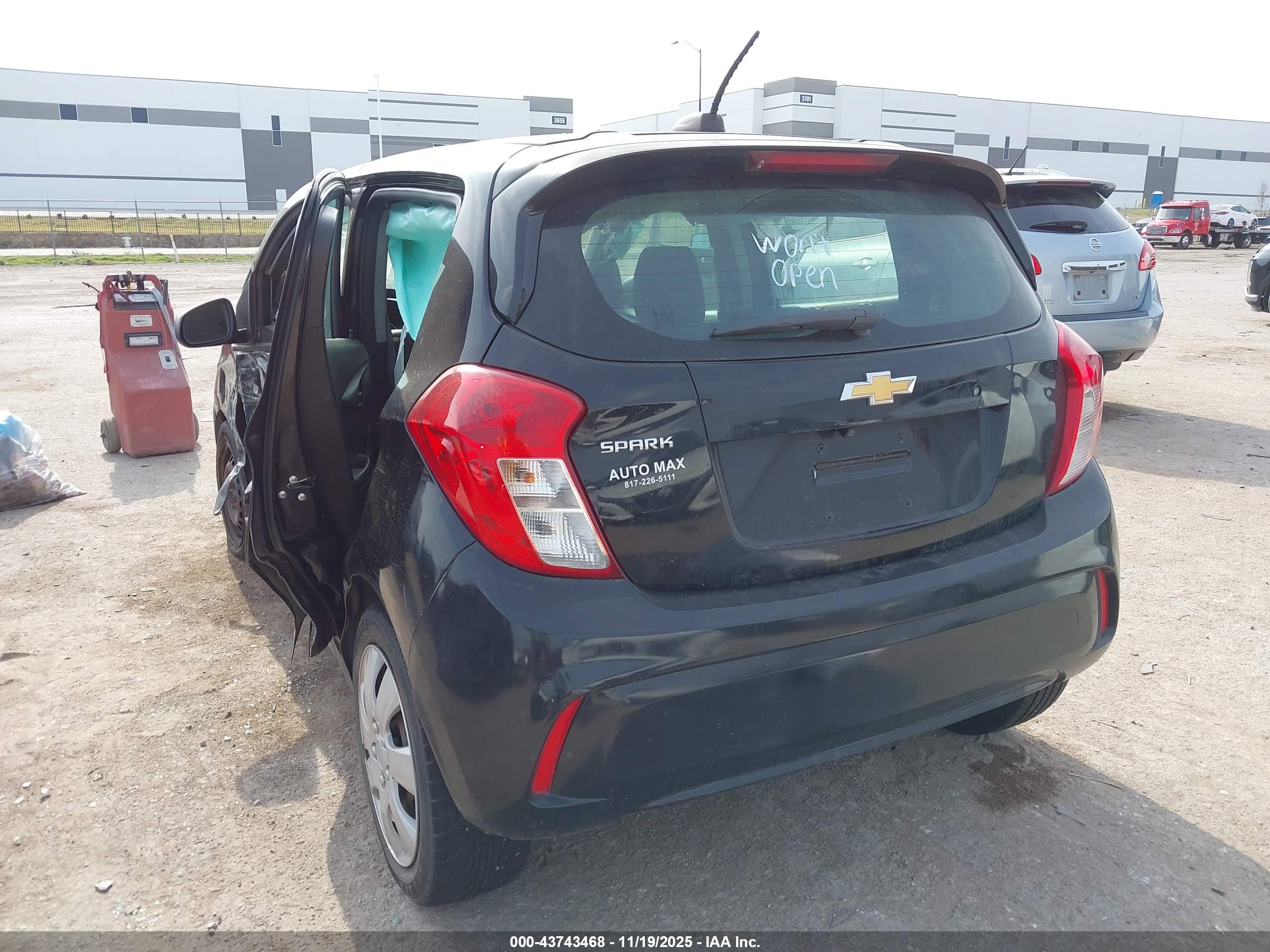 CHEVROLET SPARK image 3