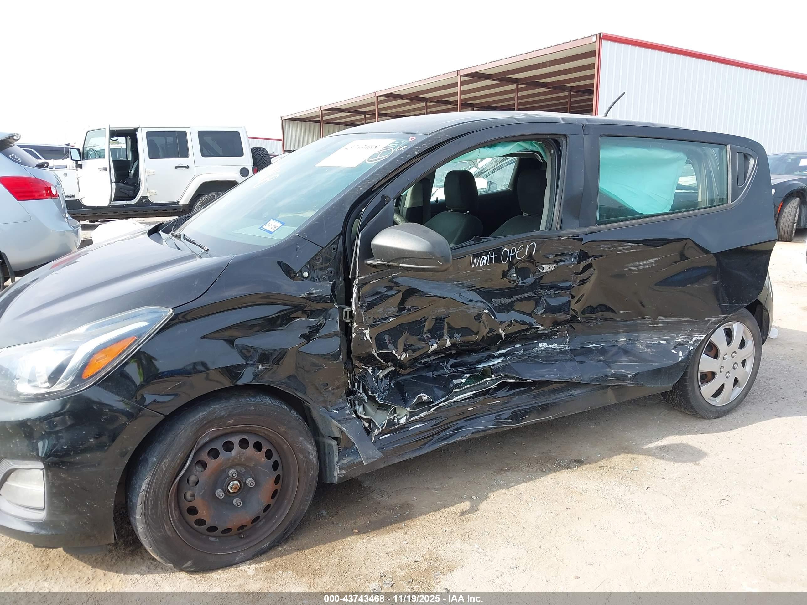 CHEVROLET SPARK image 6