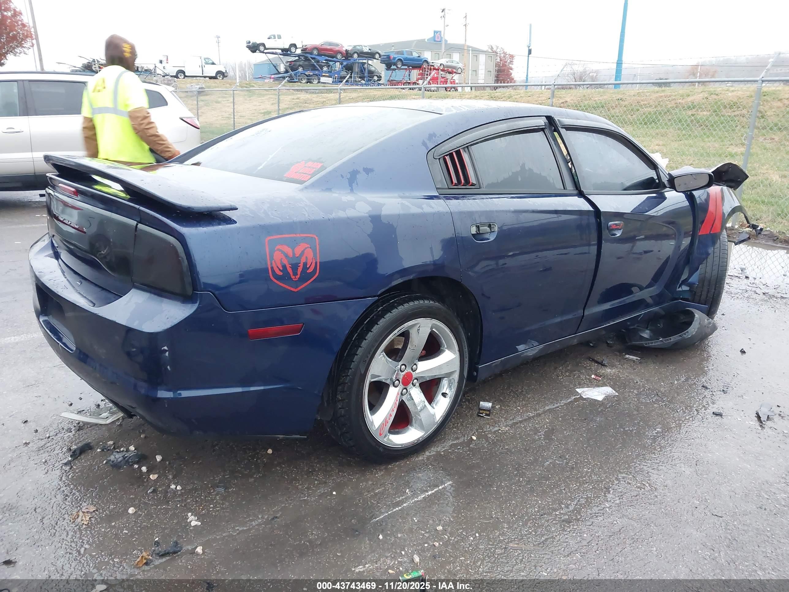 DODGE CHARGER image 4