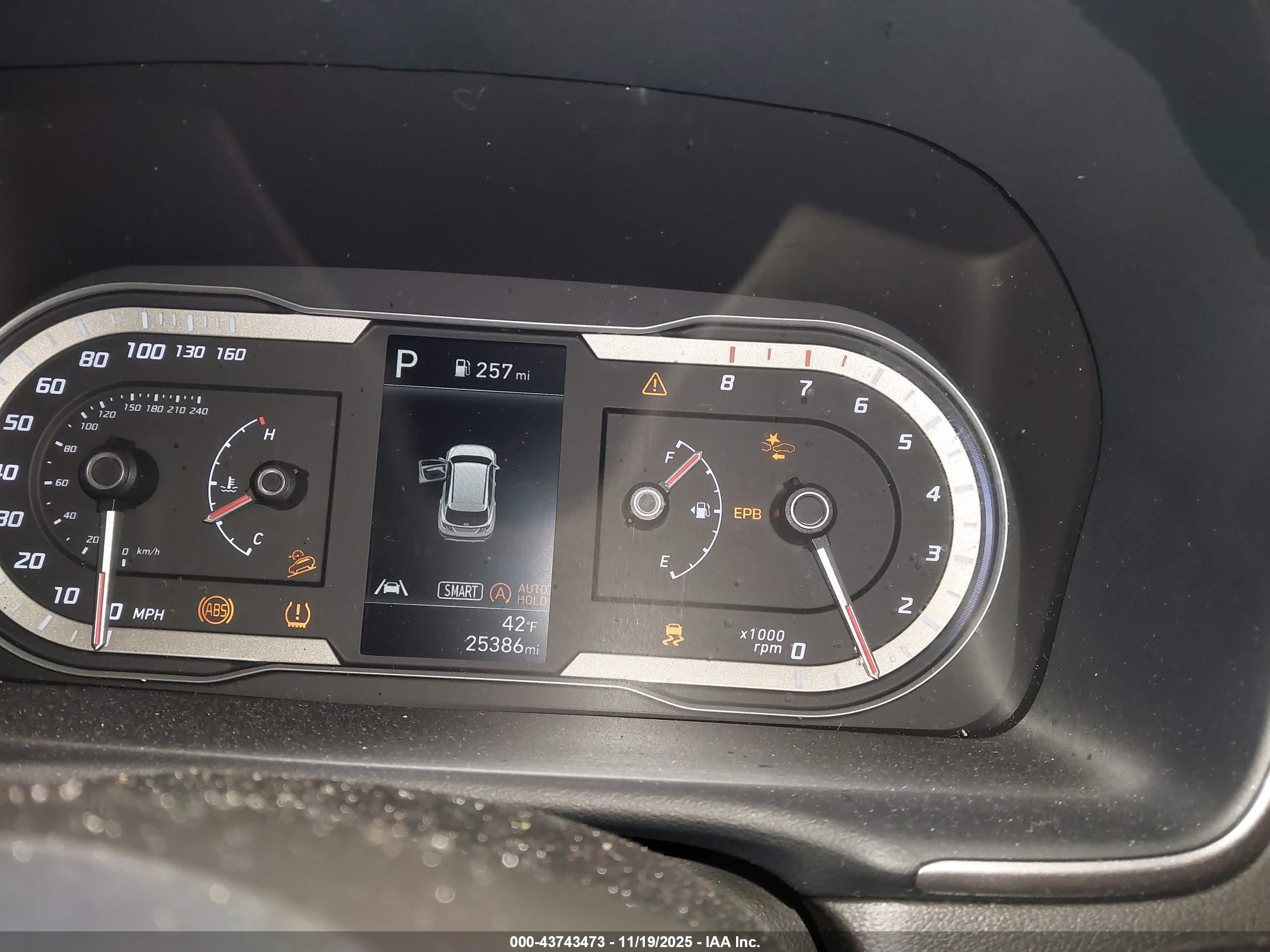 HYUNDAI TUCSON image 7