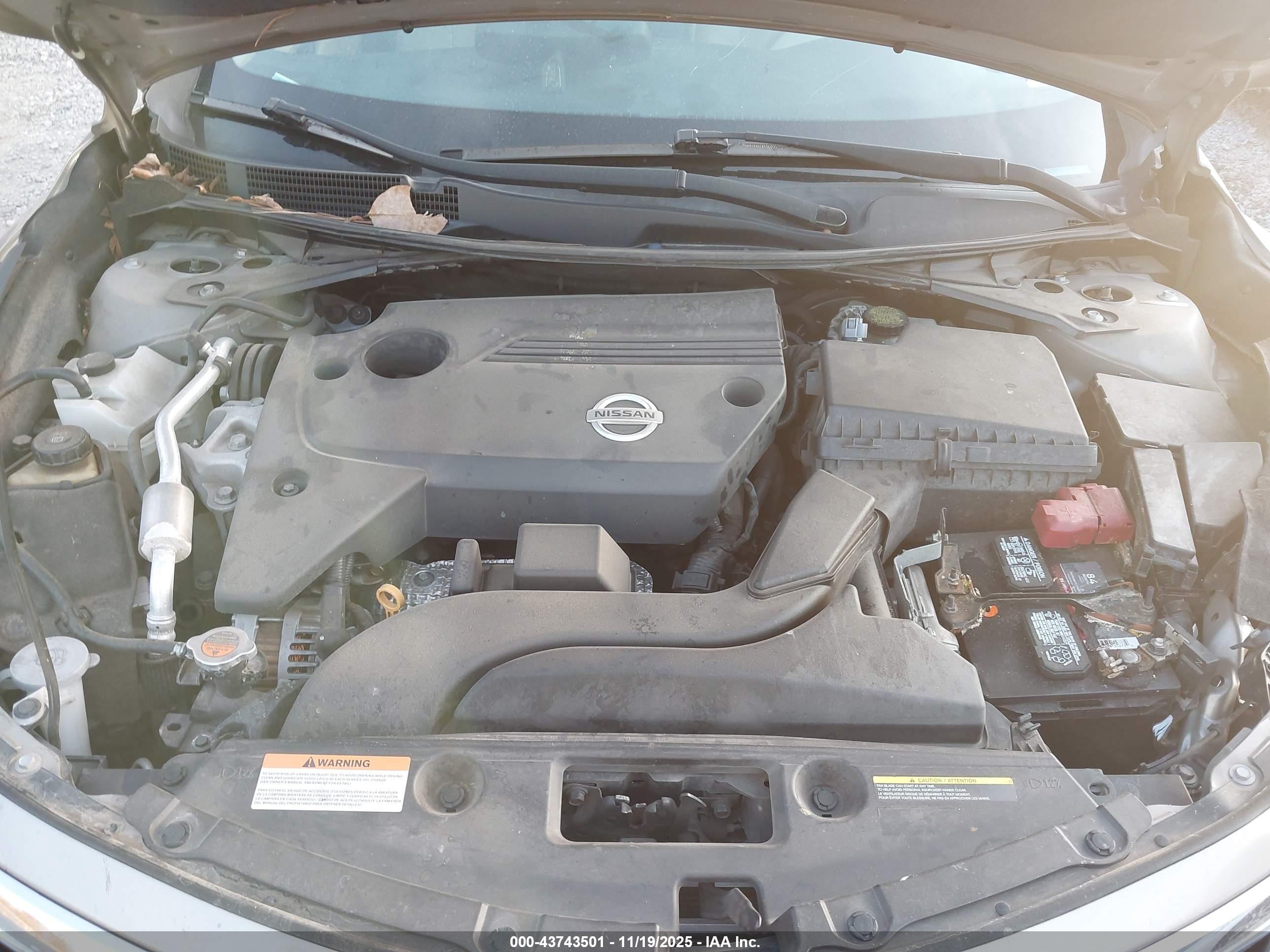 NISSAN ALTIMA image 10