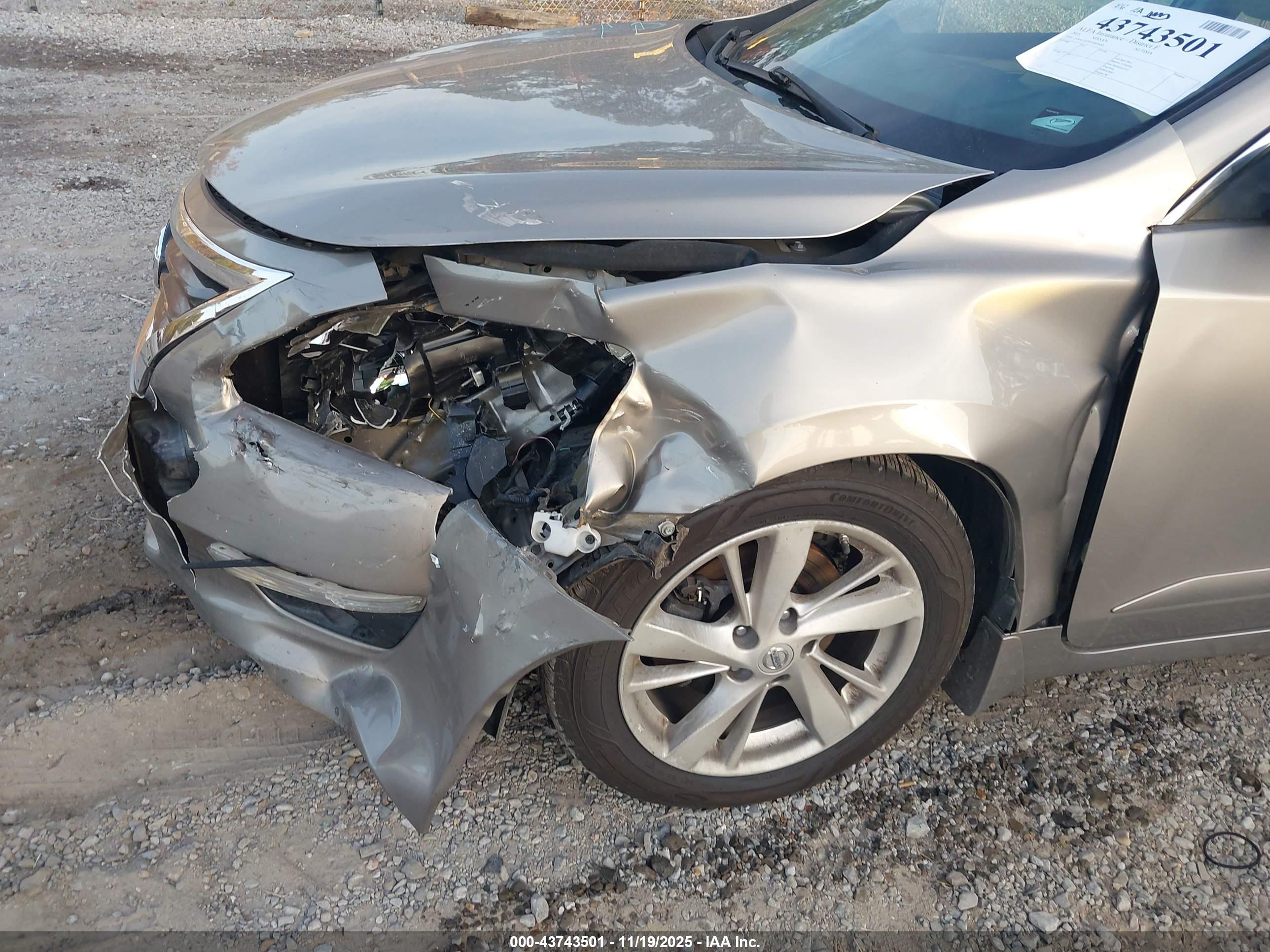 NISSAN ALTIMA image 6