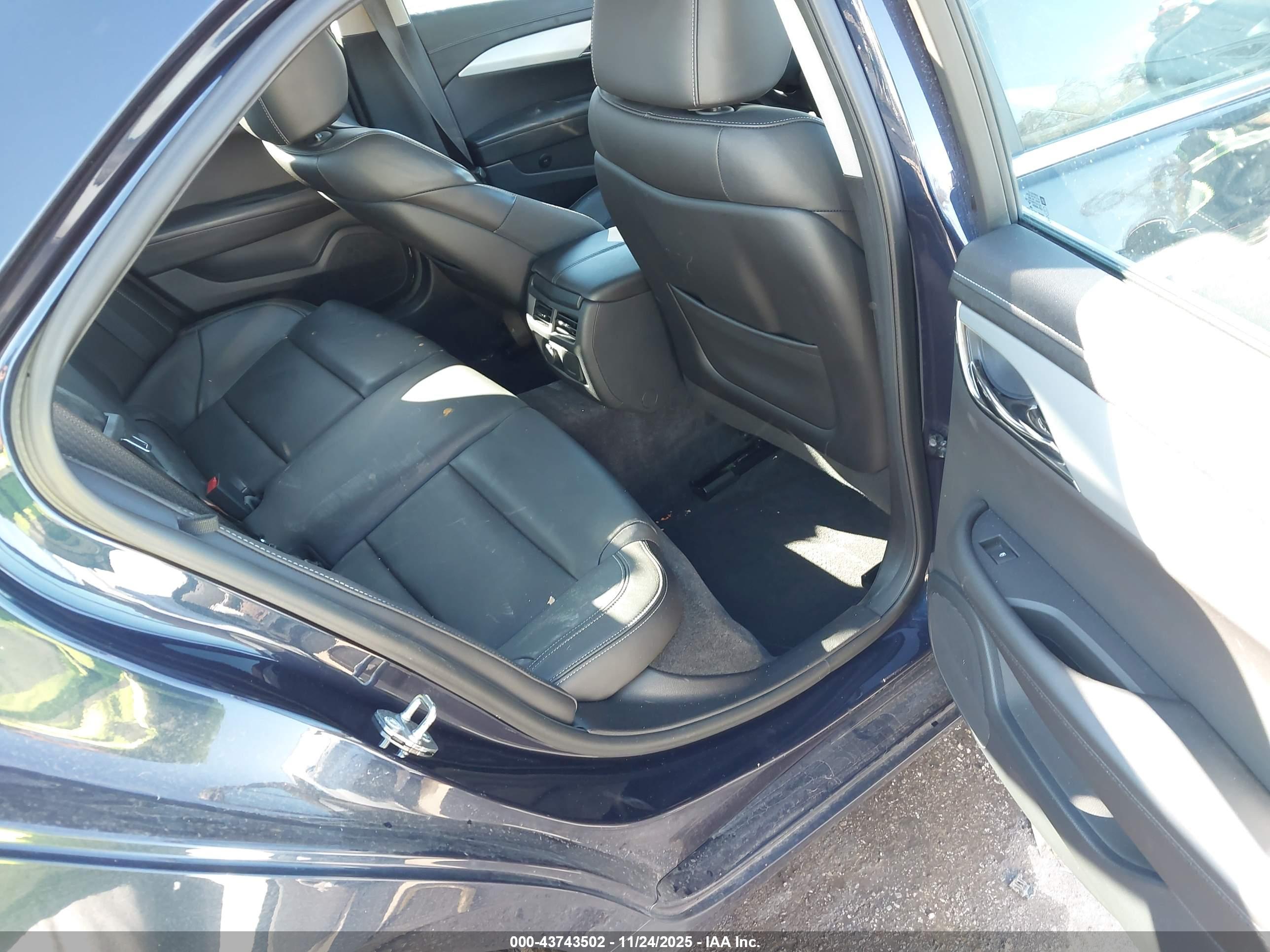 CADILLAC ATS image 8