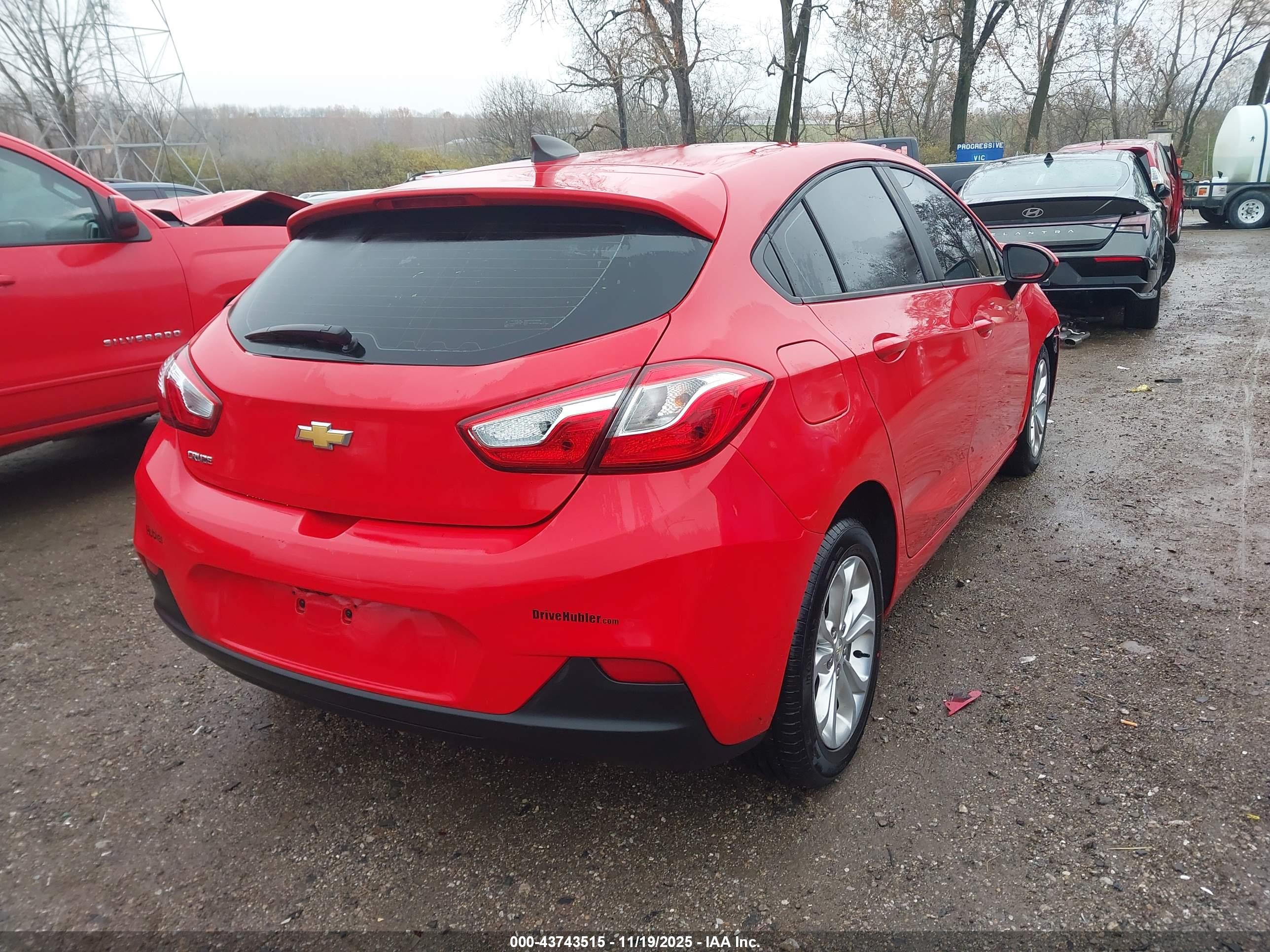 CHEVROLET CRUZE image 4