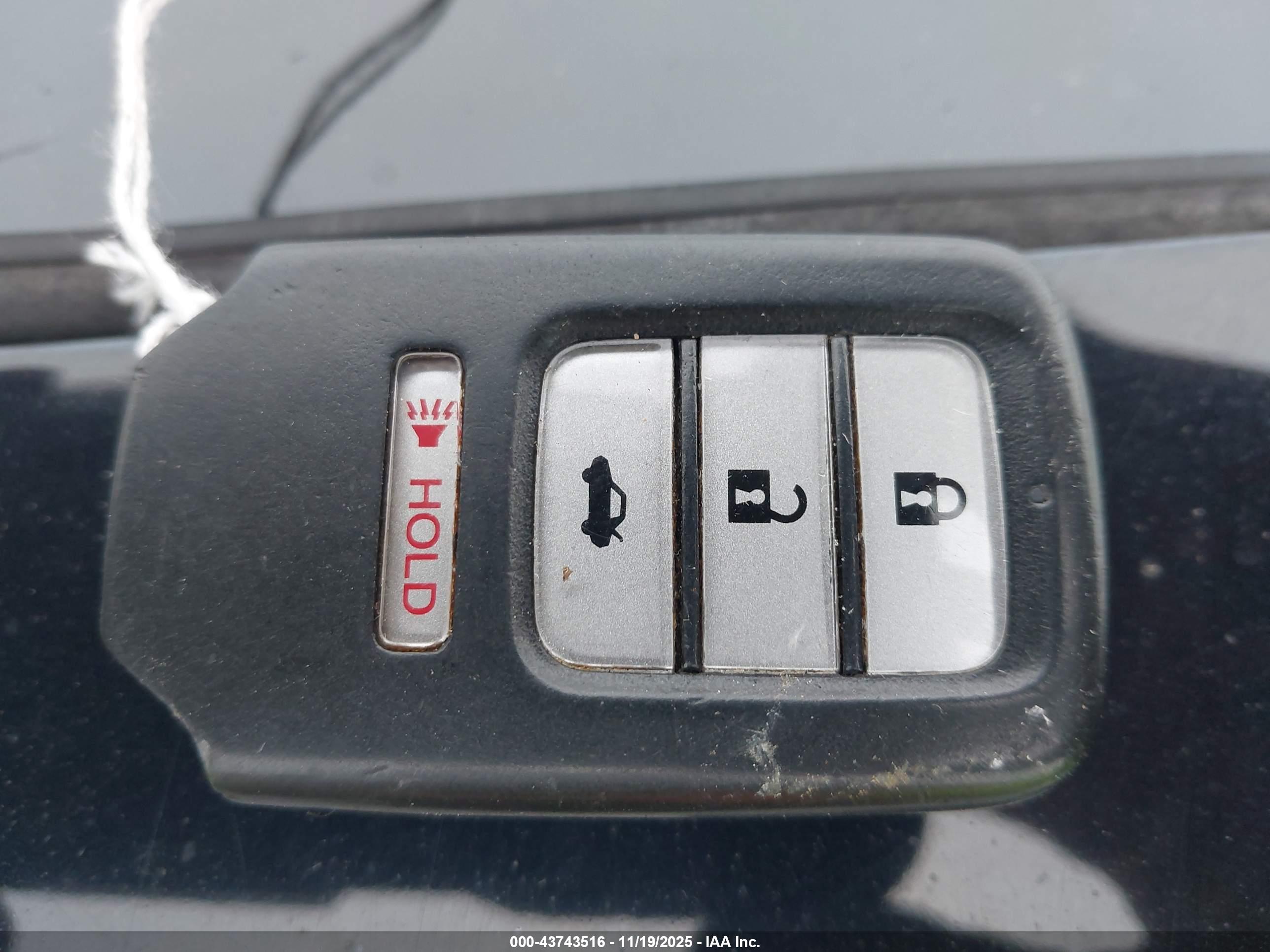 HONDA ACCORD image 11