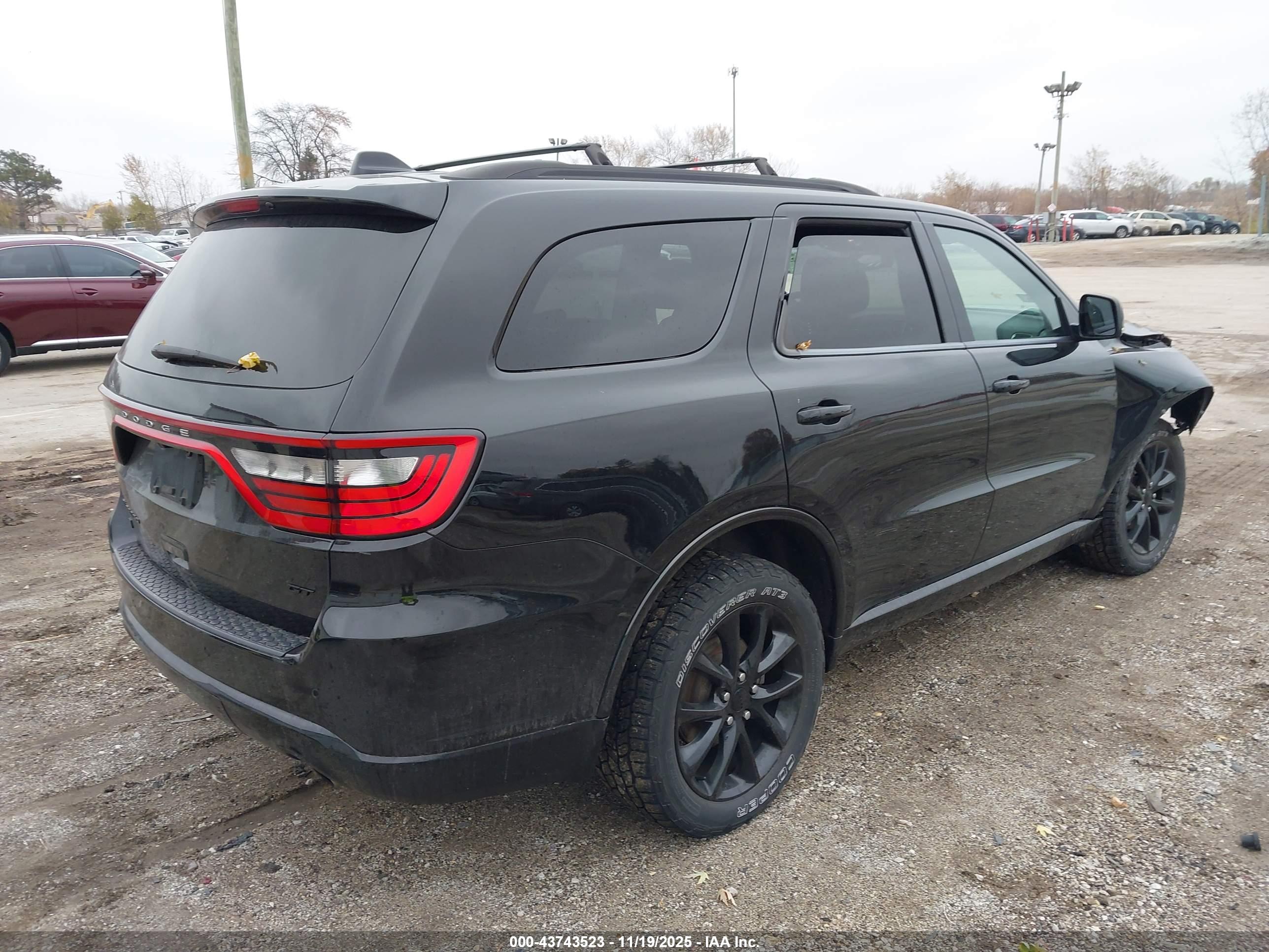 DODGE DURANGO image 4