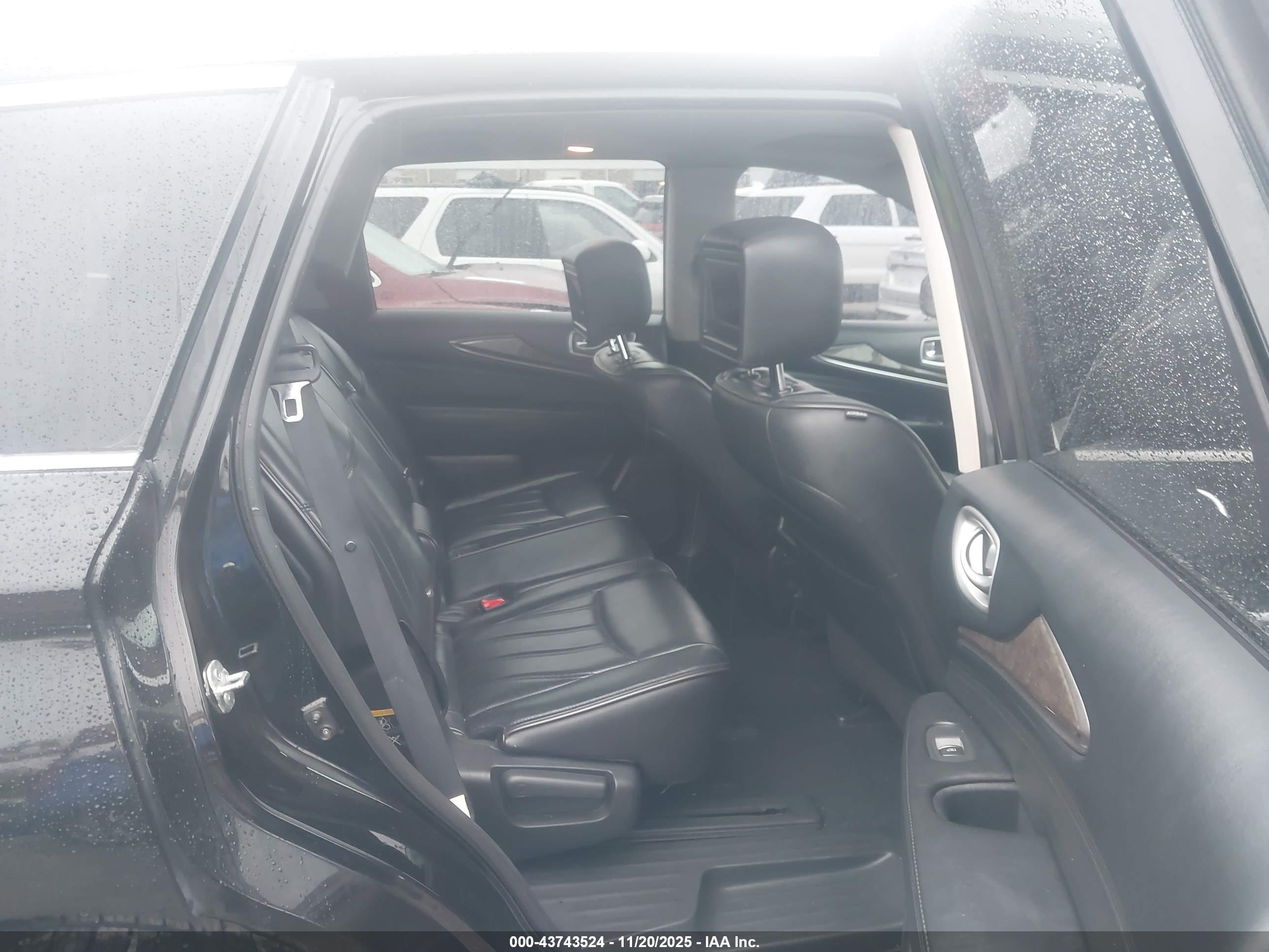 INFINITI QX60 image 8
