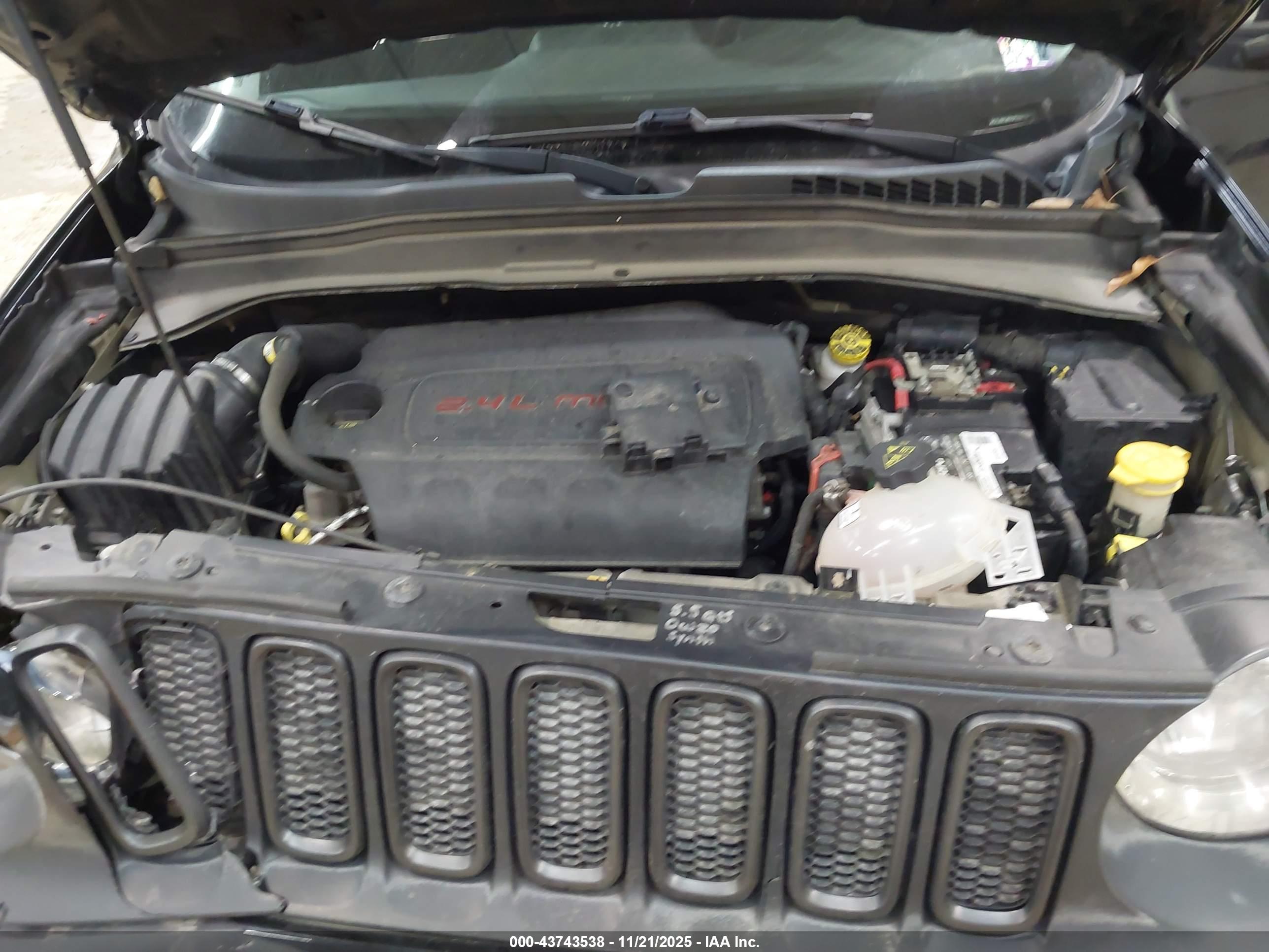 JEEP RENEGADE image 10