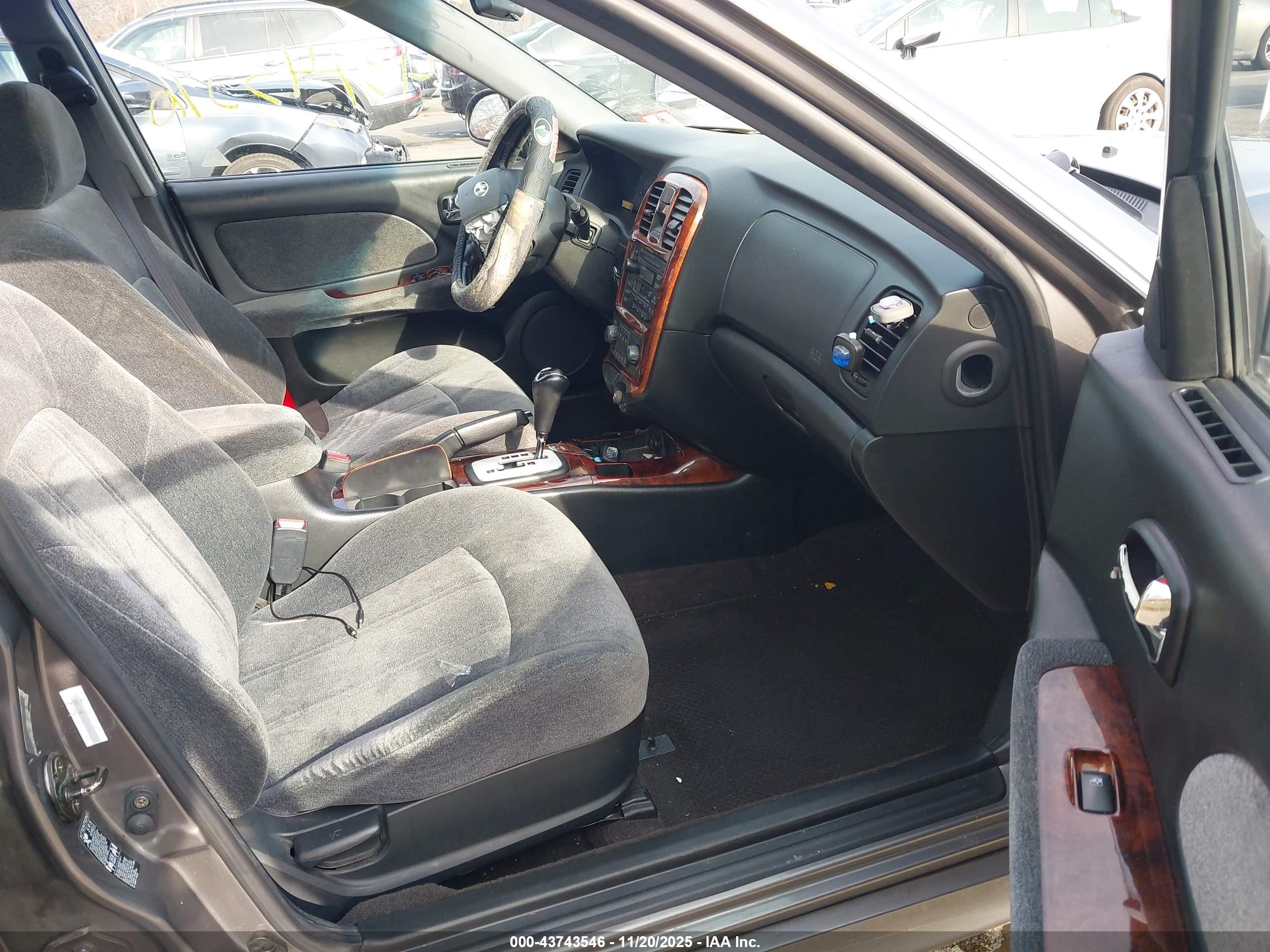 HYUNDAI SONATA image 5