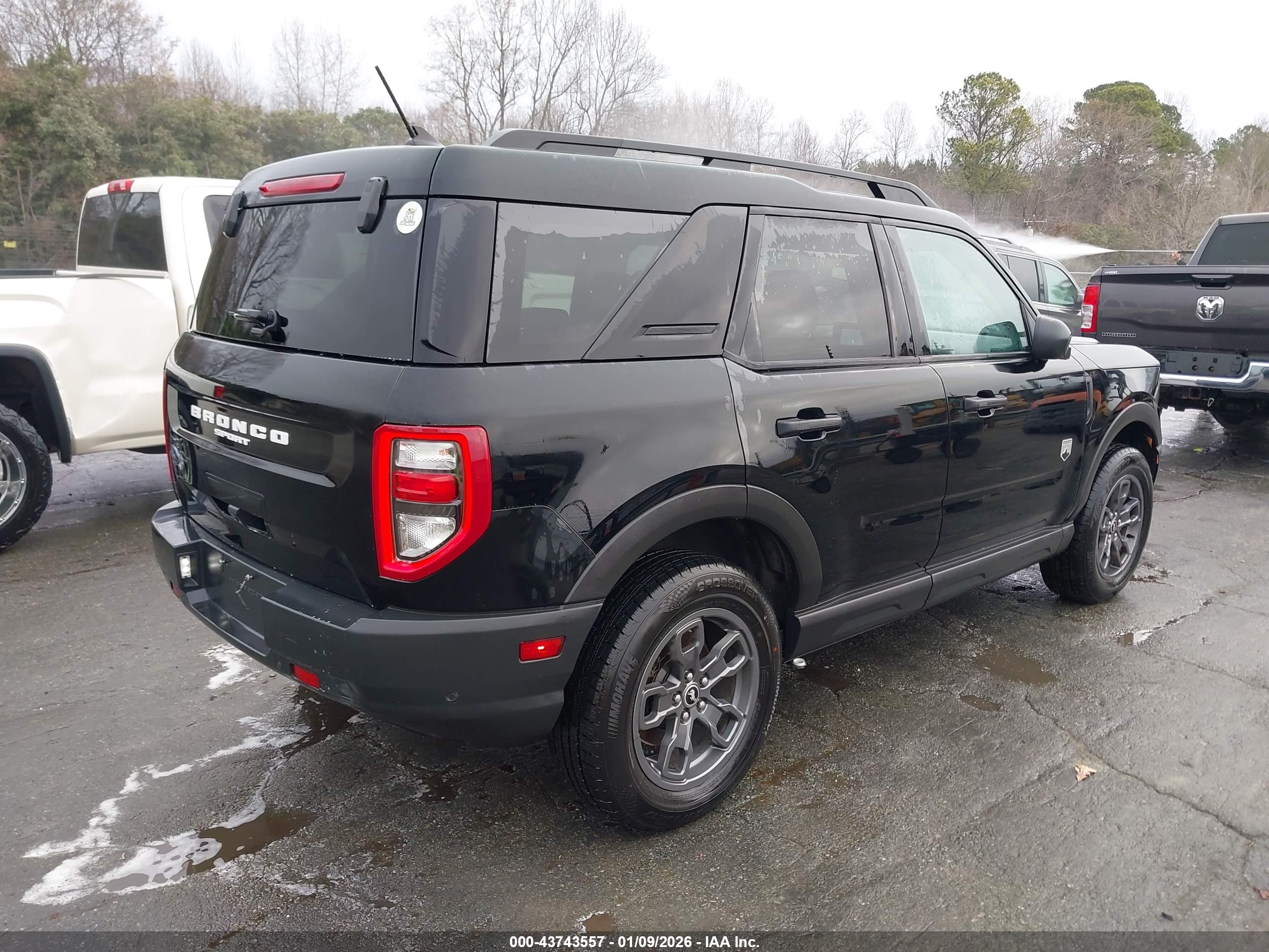 FORD BRONCO image 4