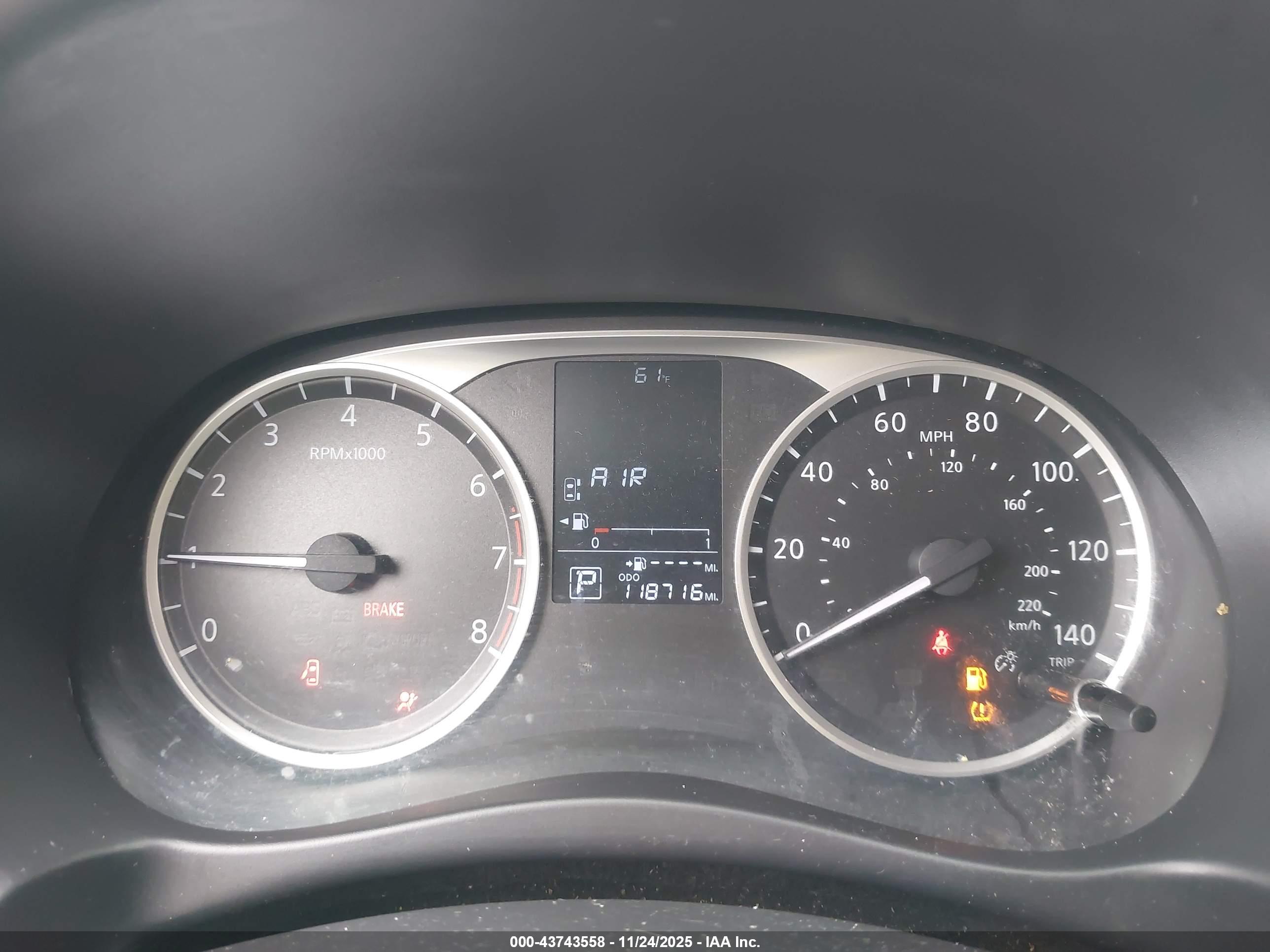 NISSAN KICKS image 7