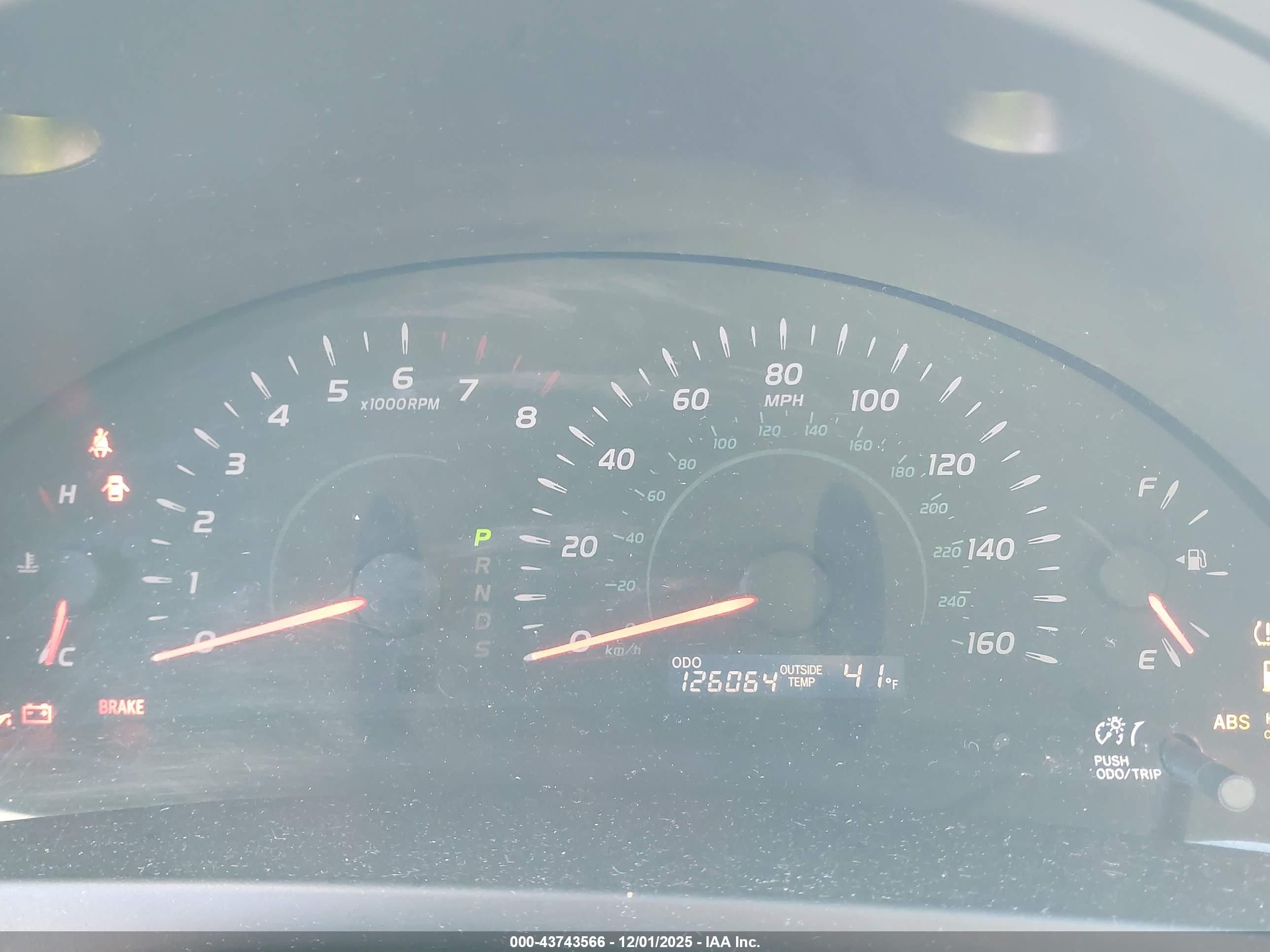 TOYOTA CAMRY image 7