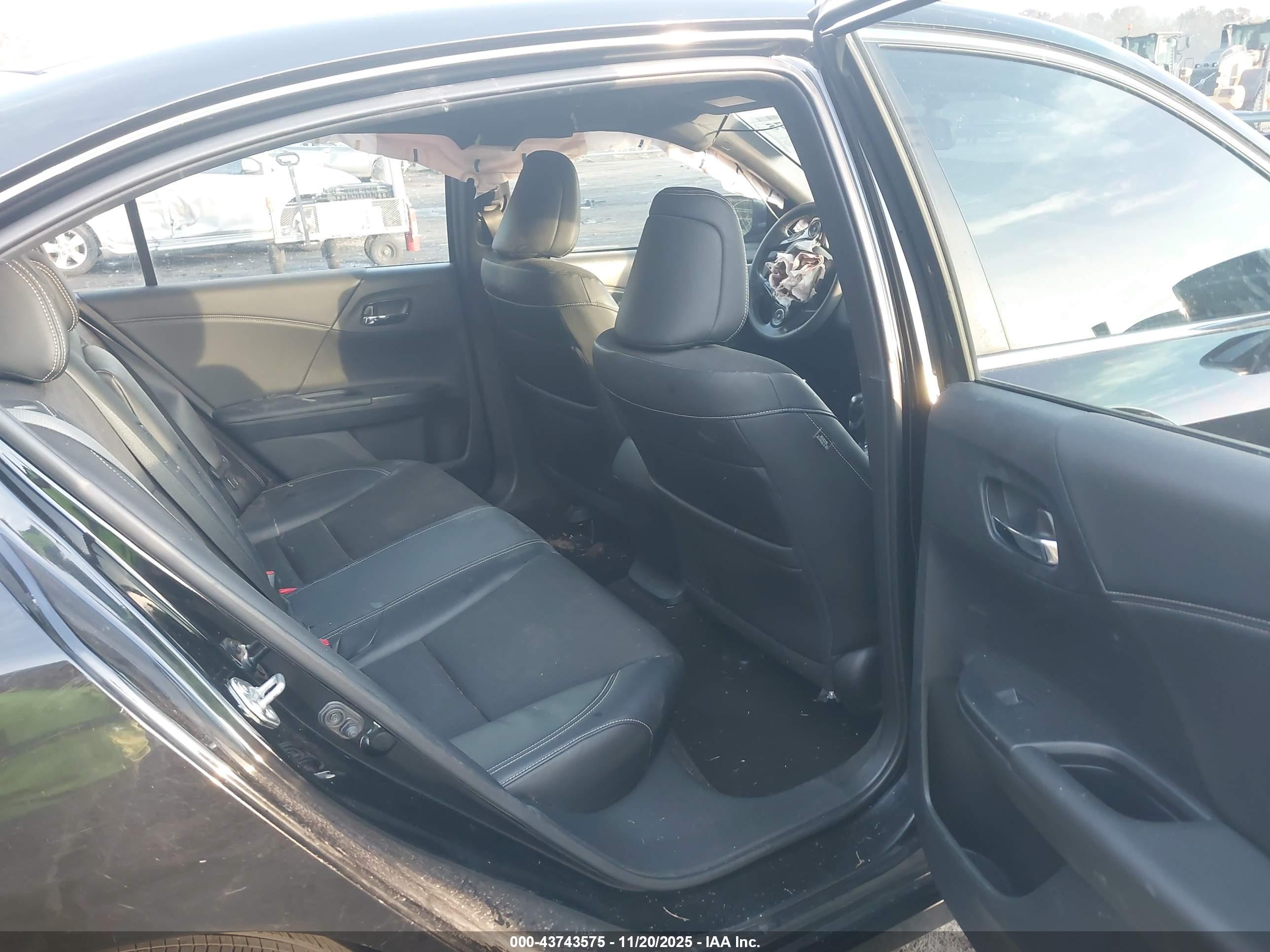 HONDA ACCORD image 8