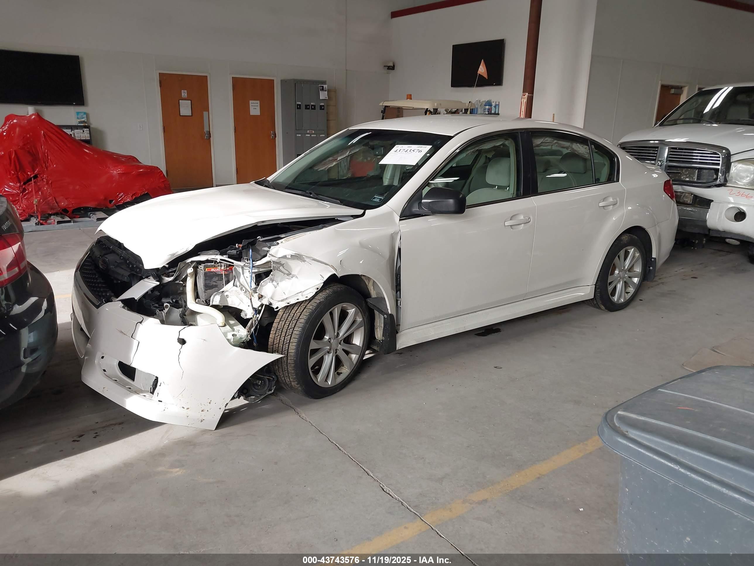 SUBARU LEGACY image 2