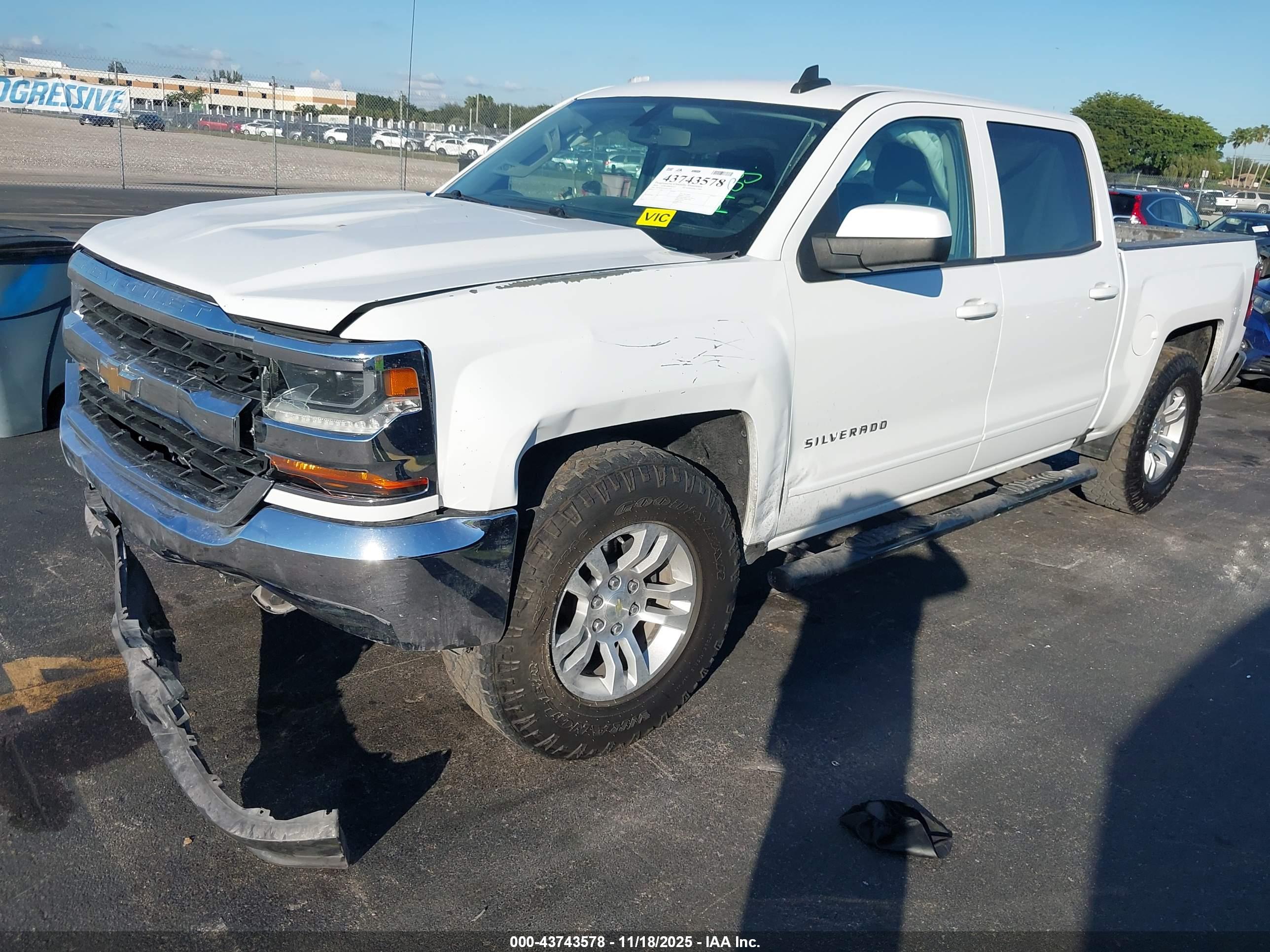 CHEVROLET SILVERADO image 2