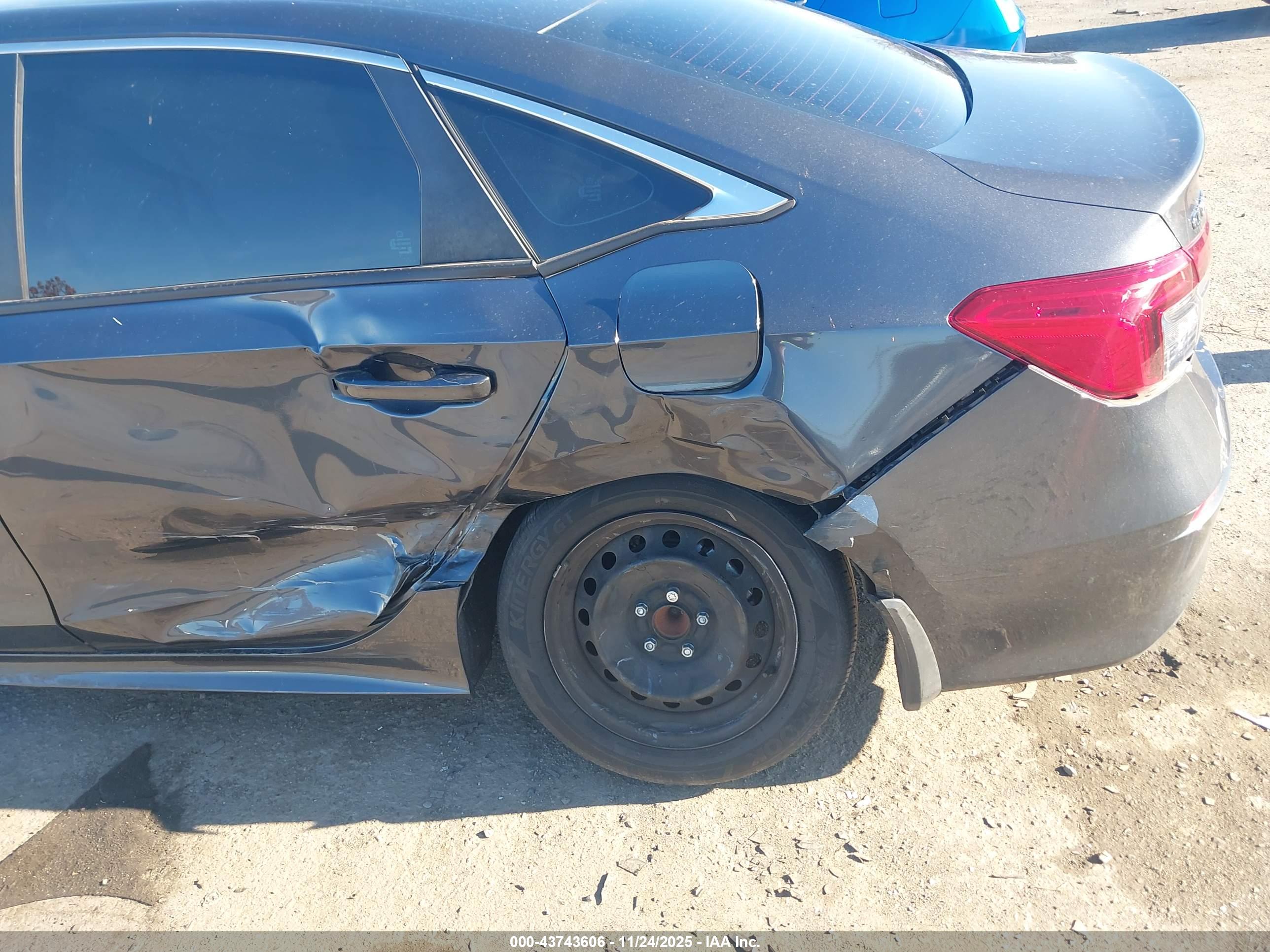 HONDA CIVIC image 6