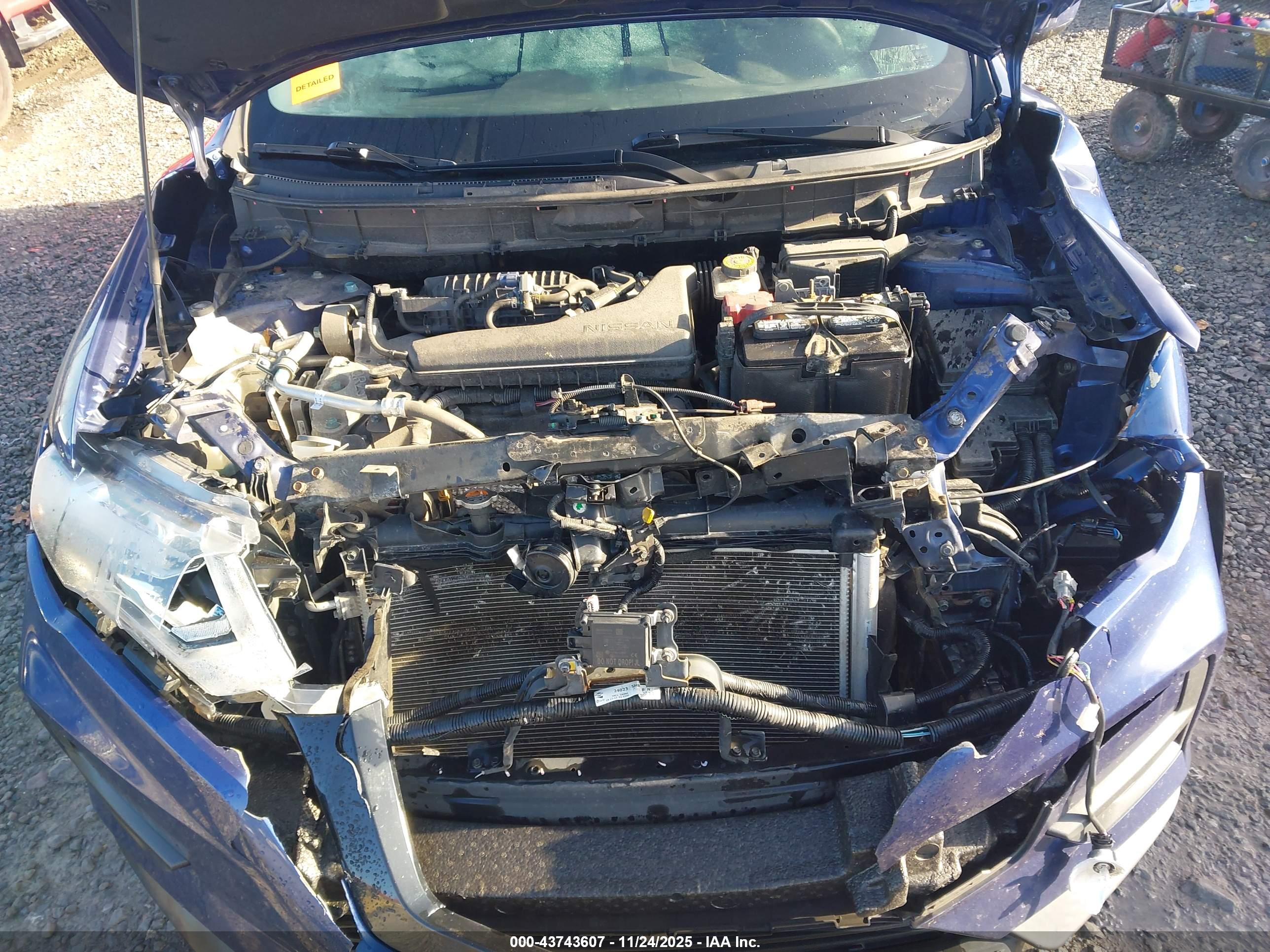 NISSAN ROGUE image 10