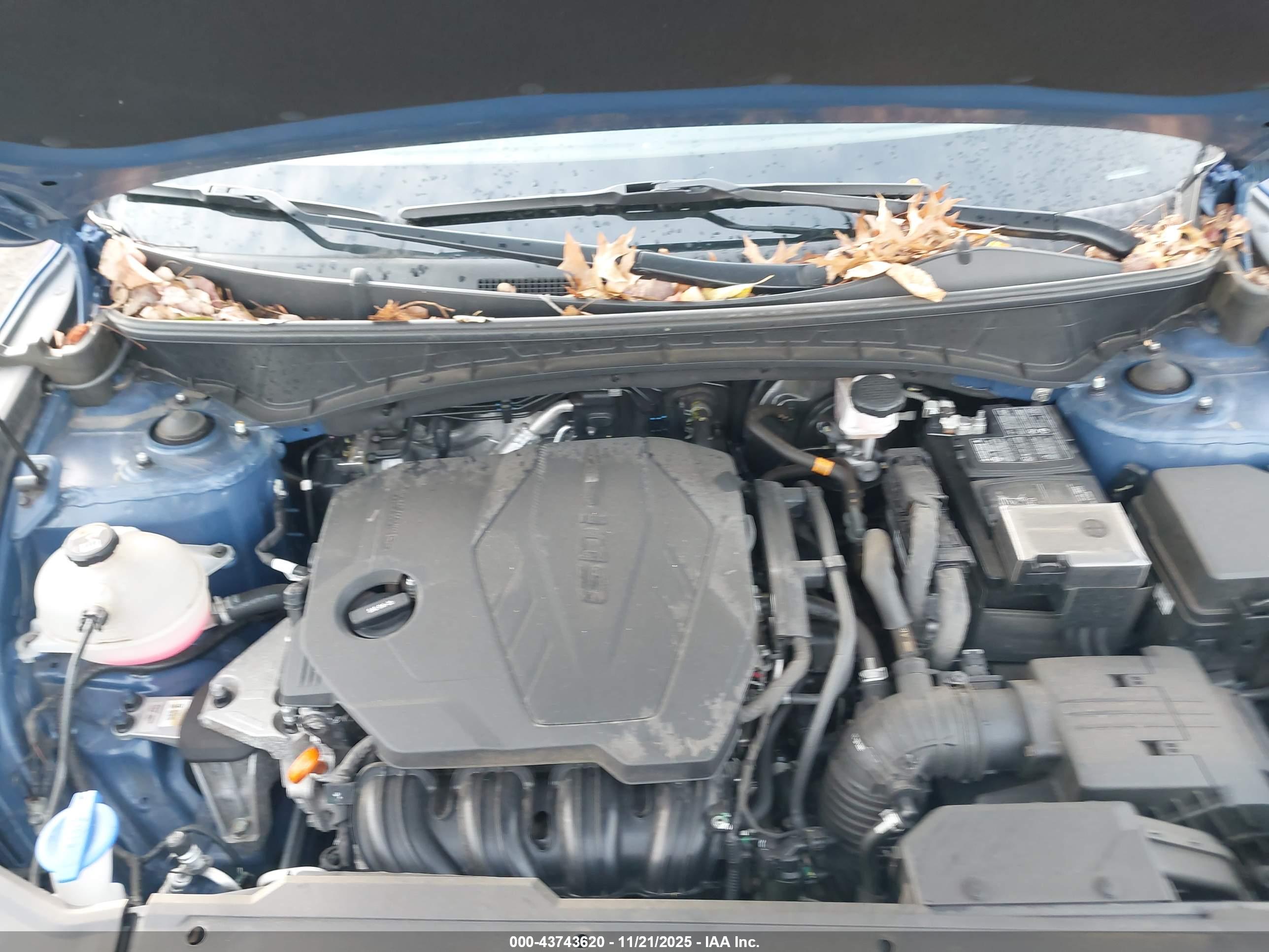 HYUNDAI TUCSON image 10