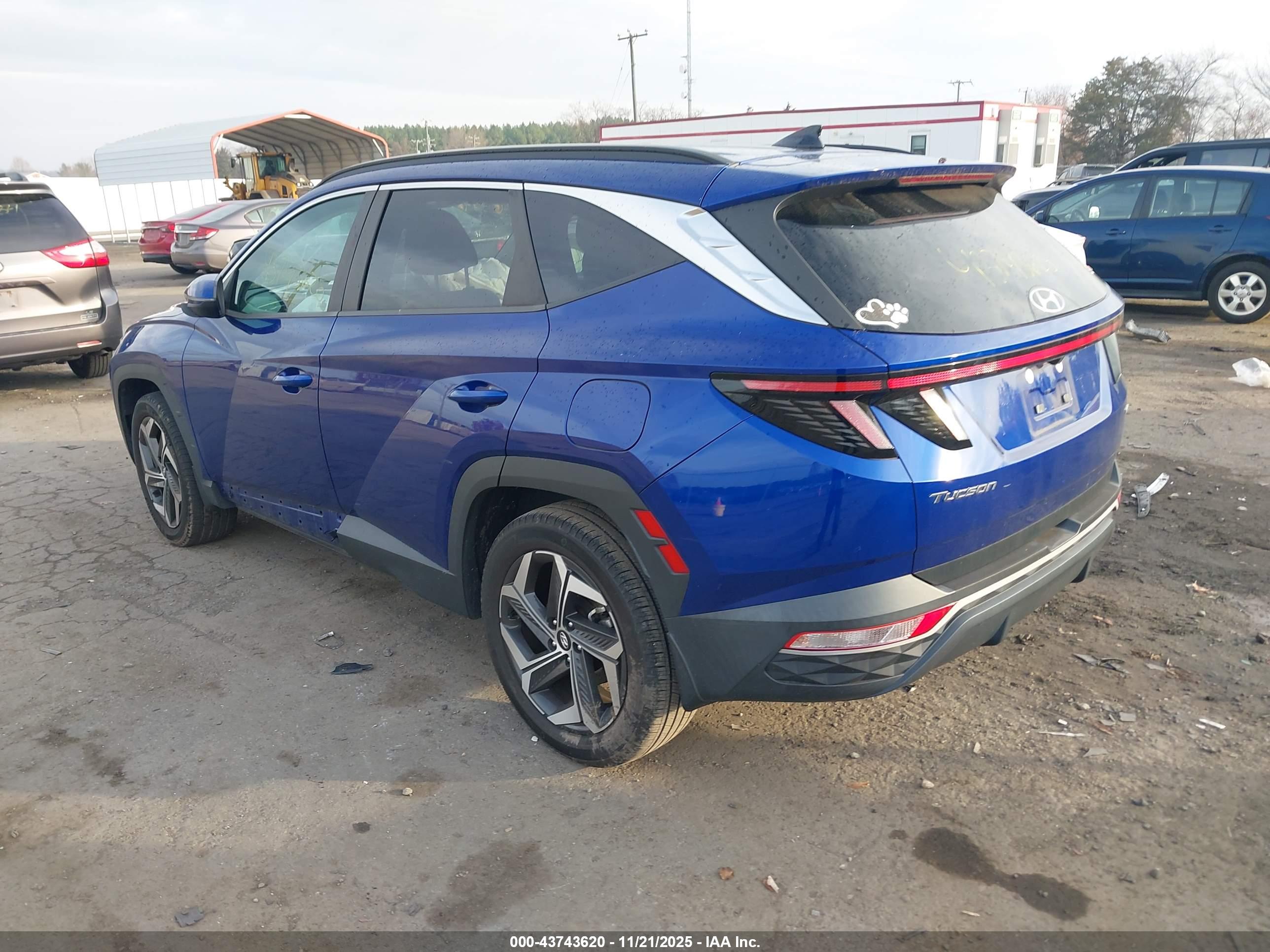 HYUNDAI TUCSON image 3