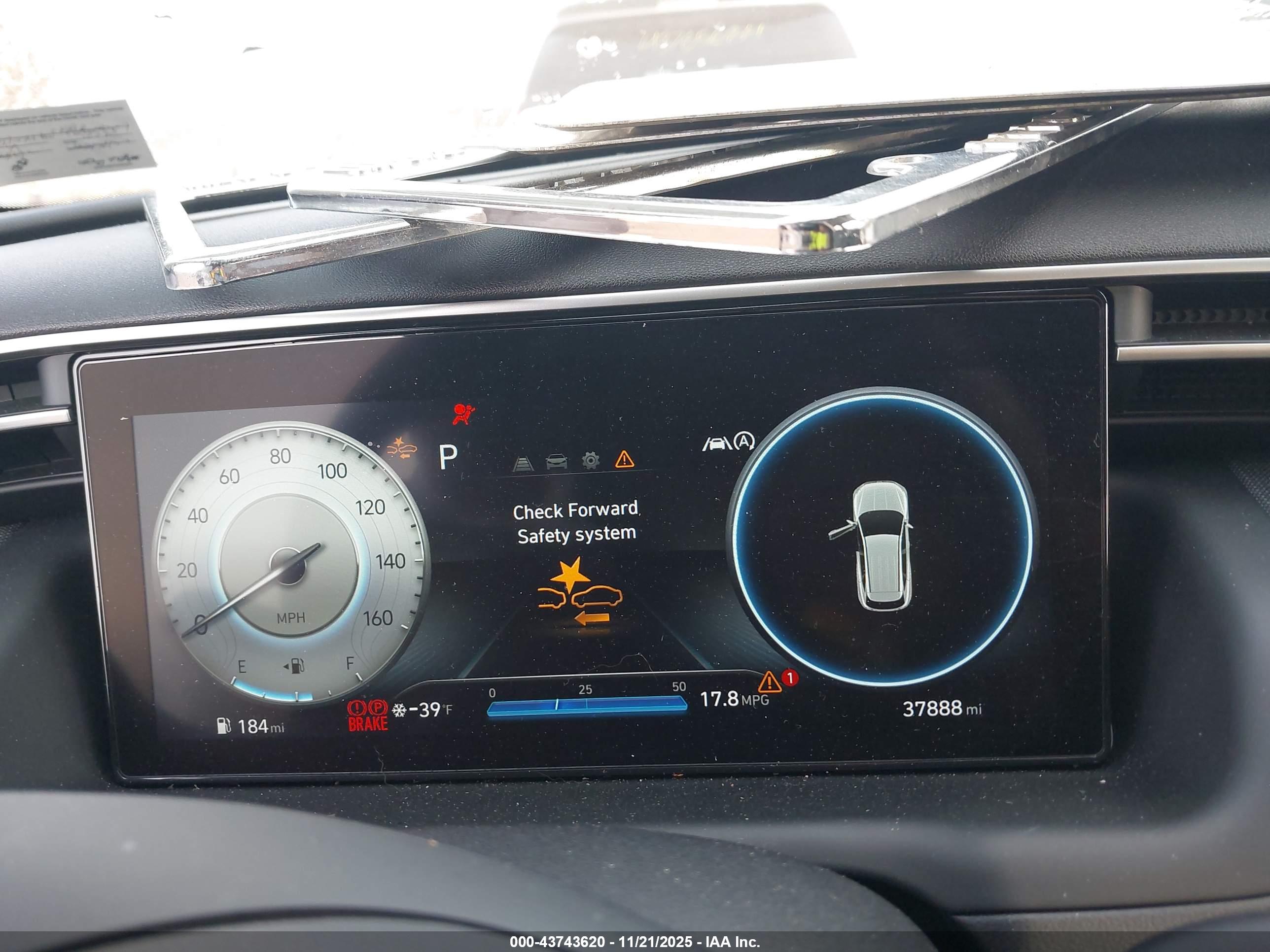 HYUNDAI TUCSON image 7
