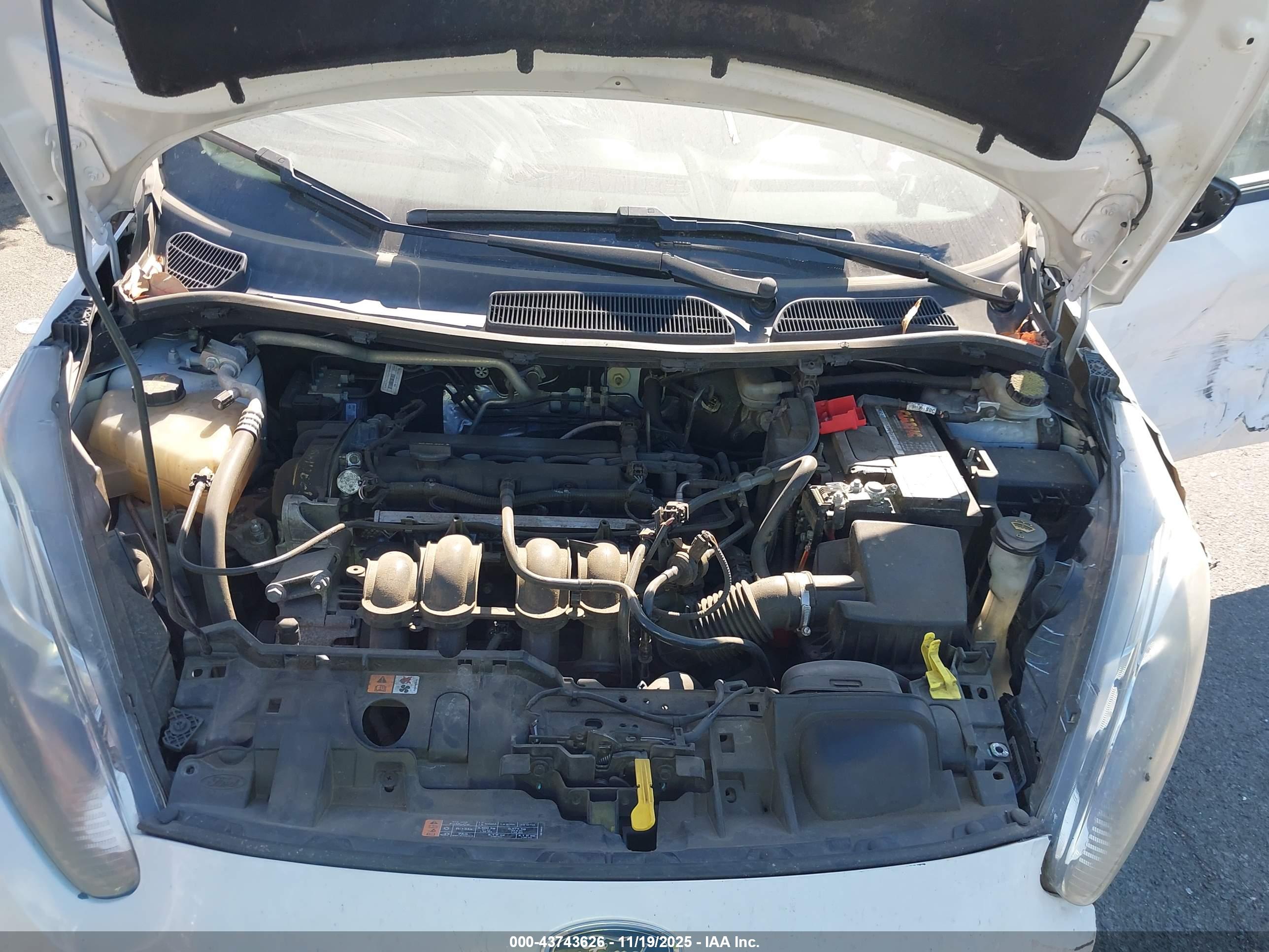 FORD FIESTA image 10
