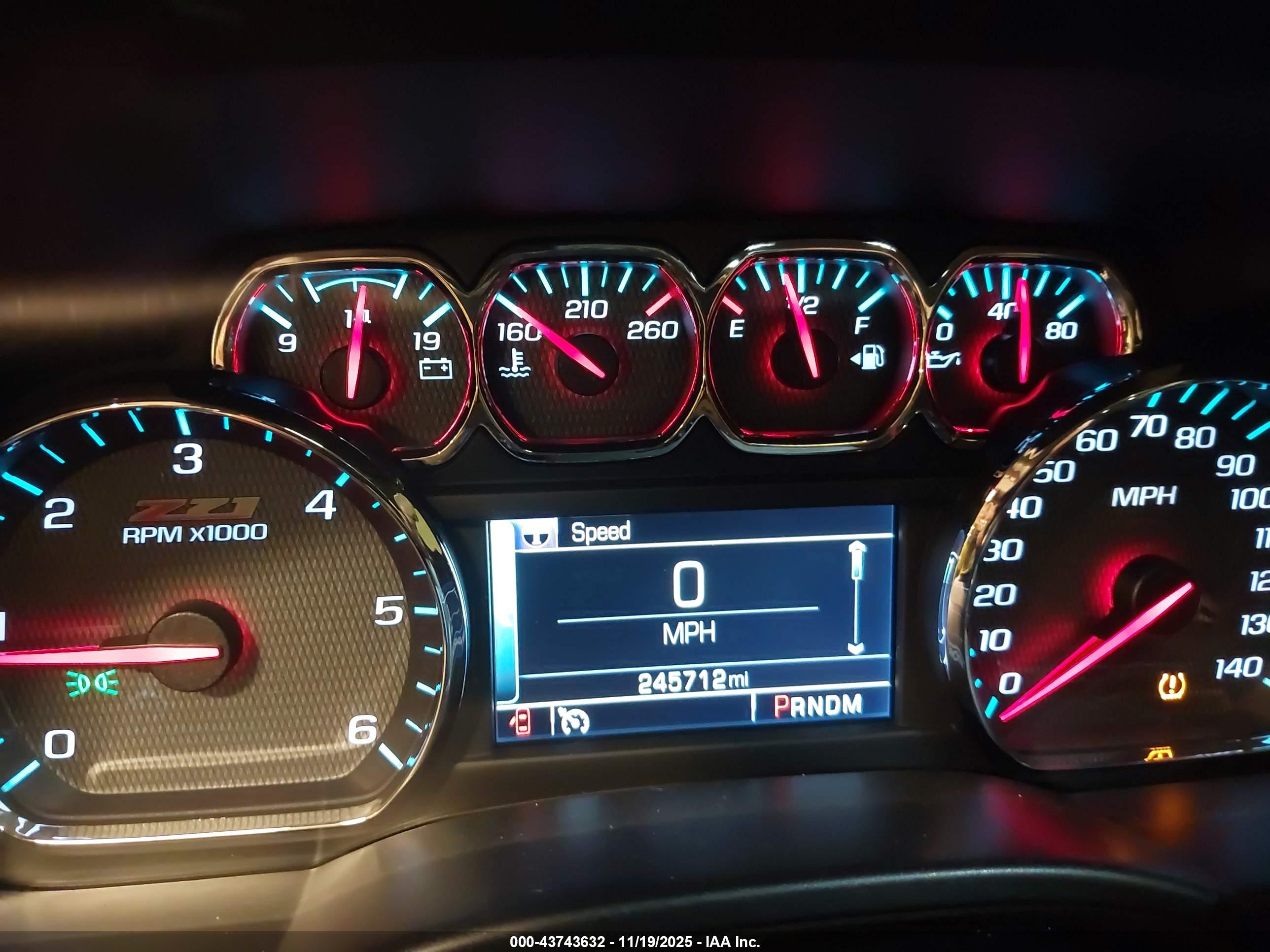 CHEVROLET SILVERADO image 7