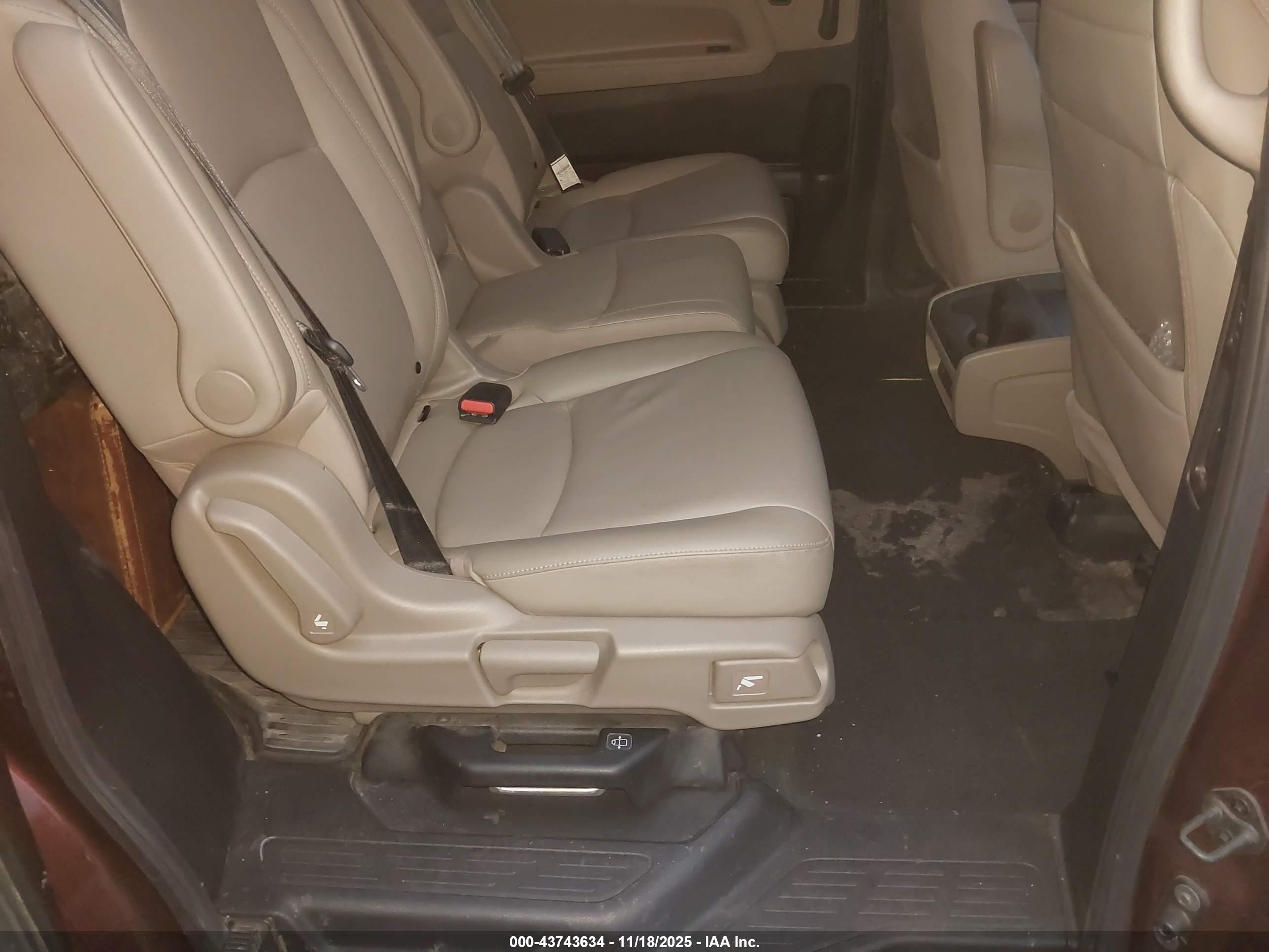 HONDA ODYSSEY image 8