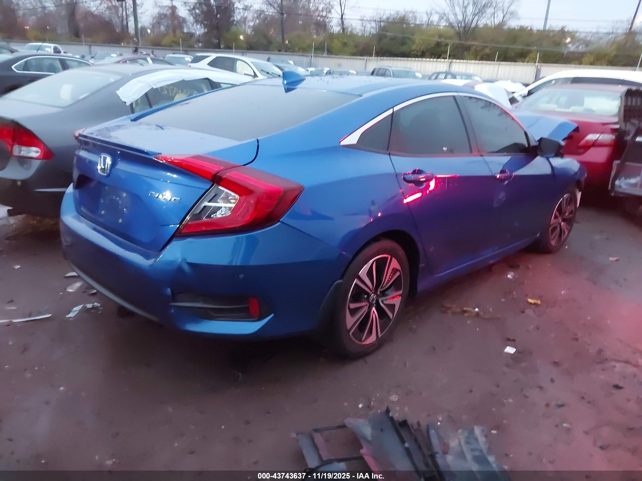 HONDA CIVIC image 4