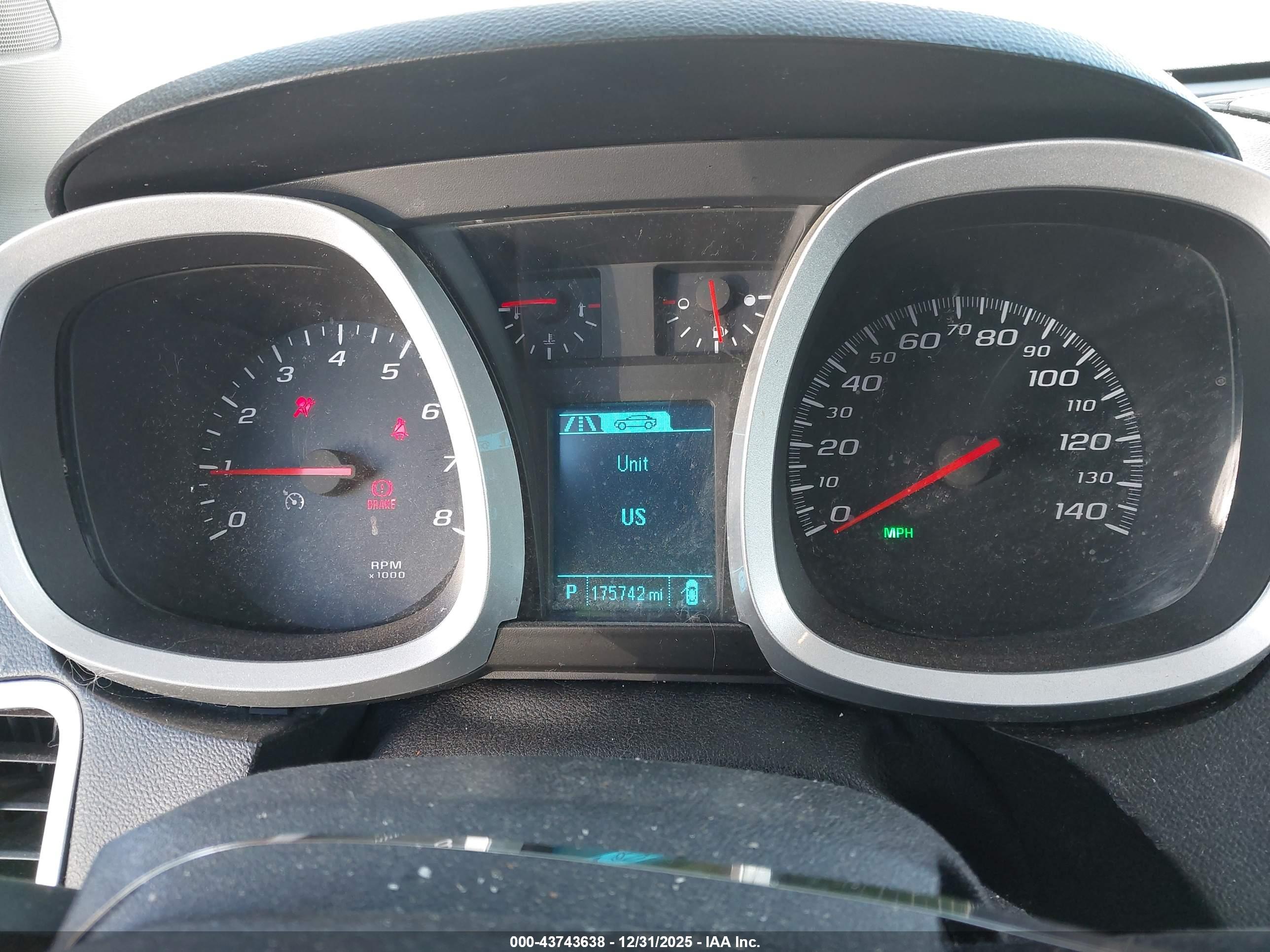 CHEVROLET EQUINOX image 7