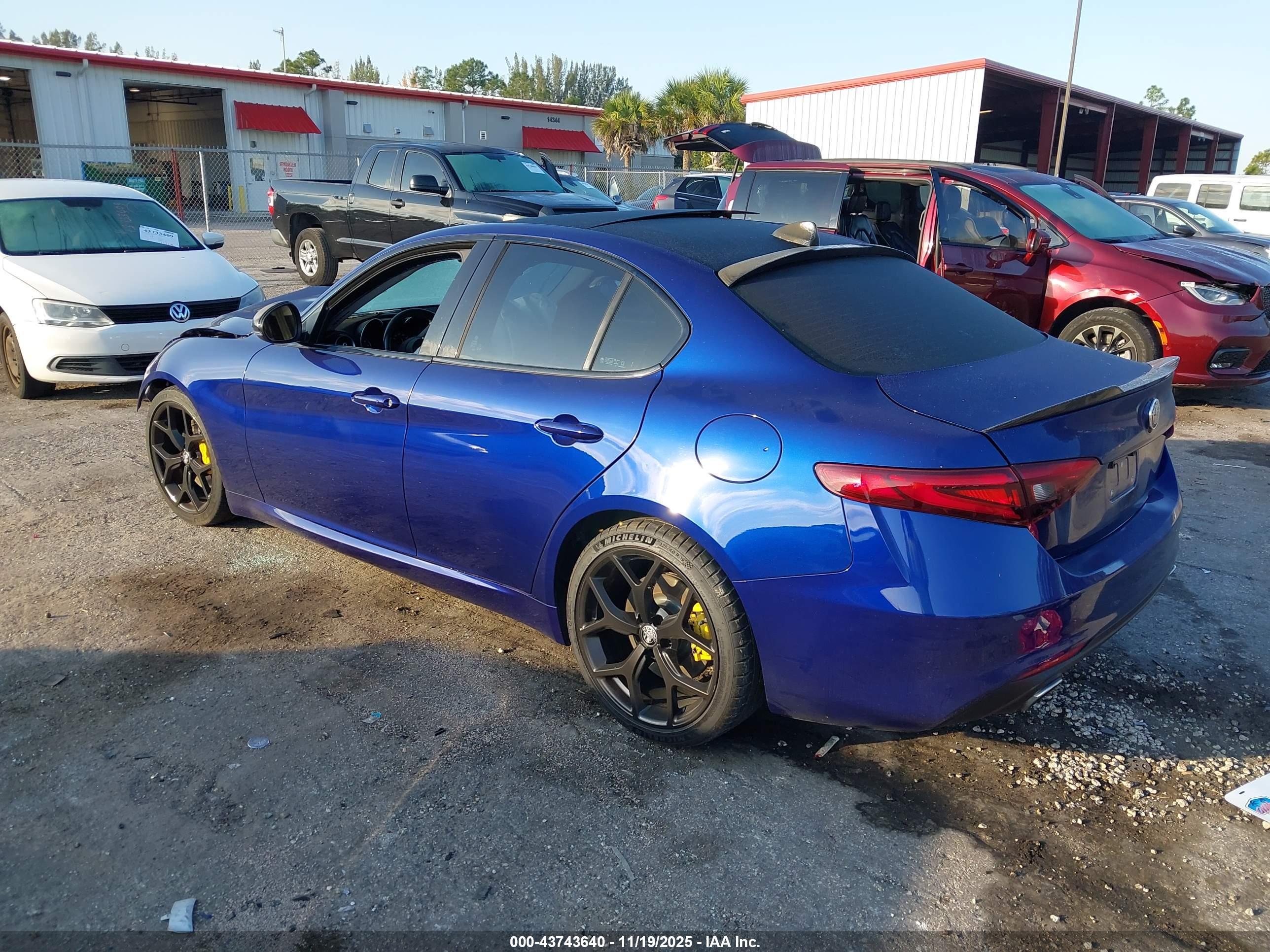 ALFA ROMEO image 3