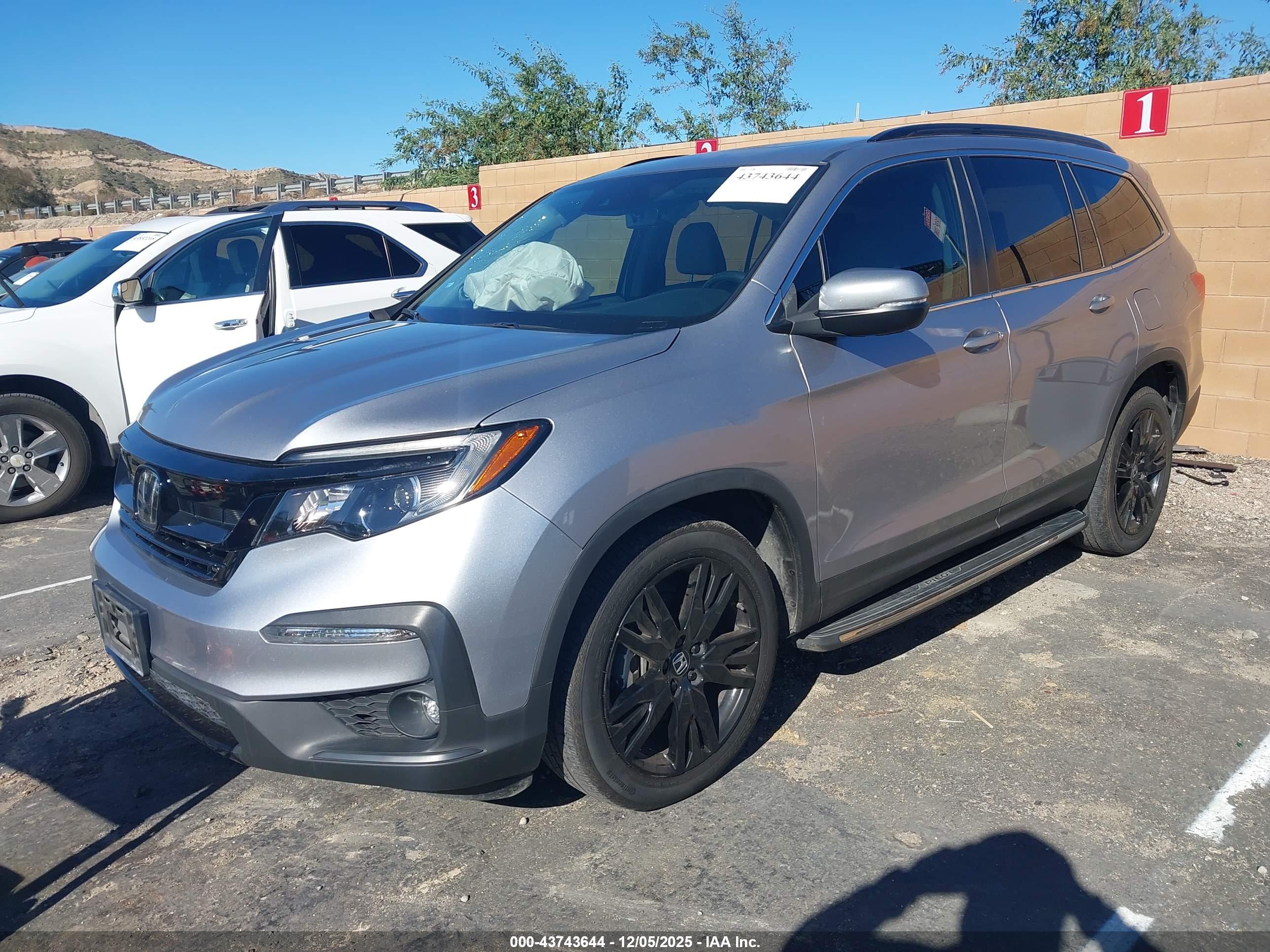 HONDA PILOT image 2