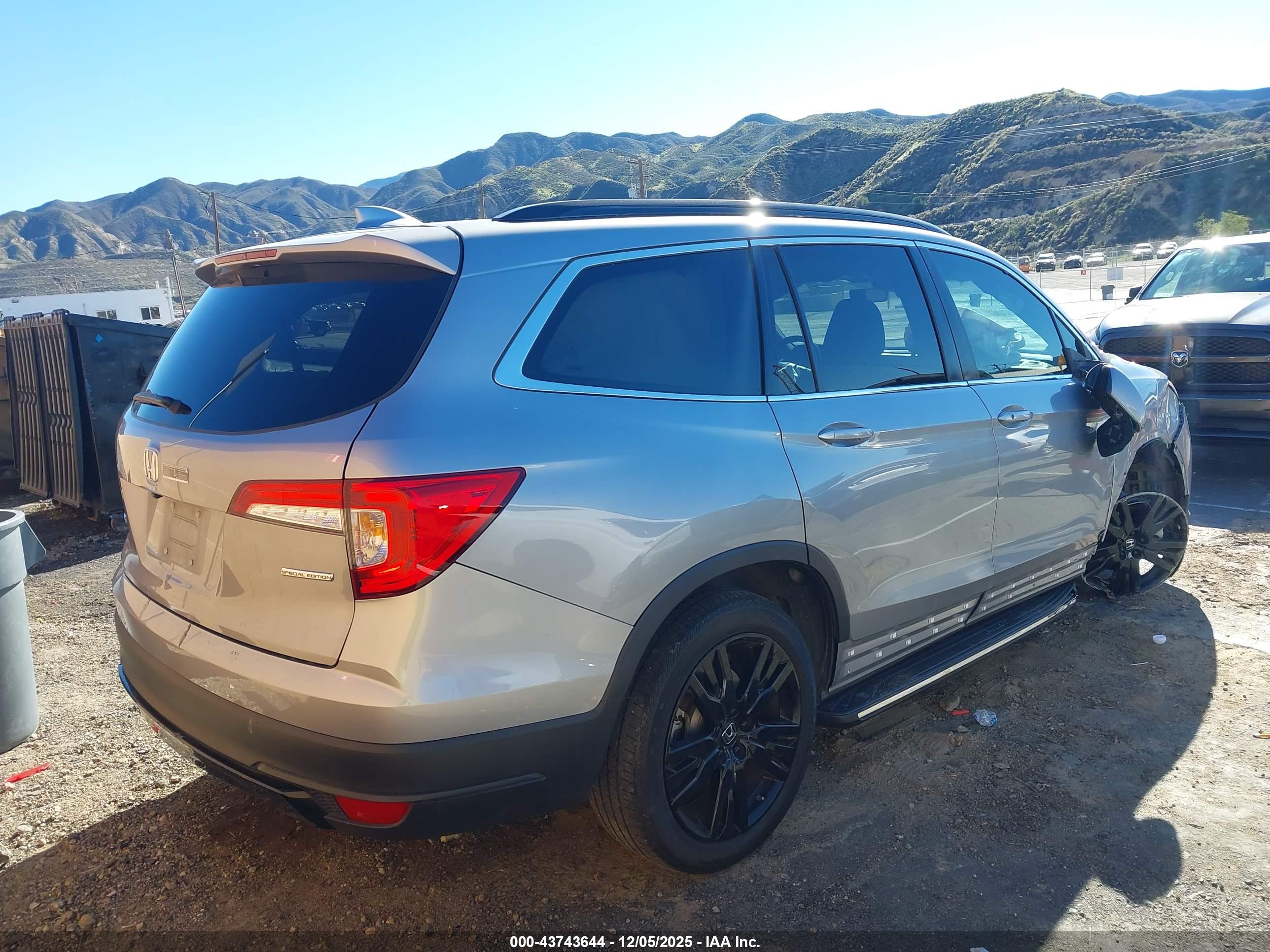 HONDA PILOT image 4
