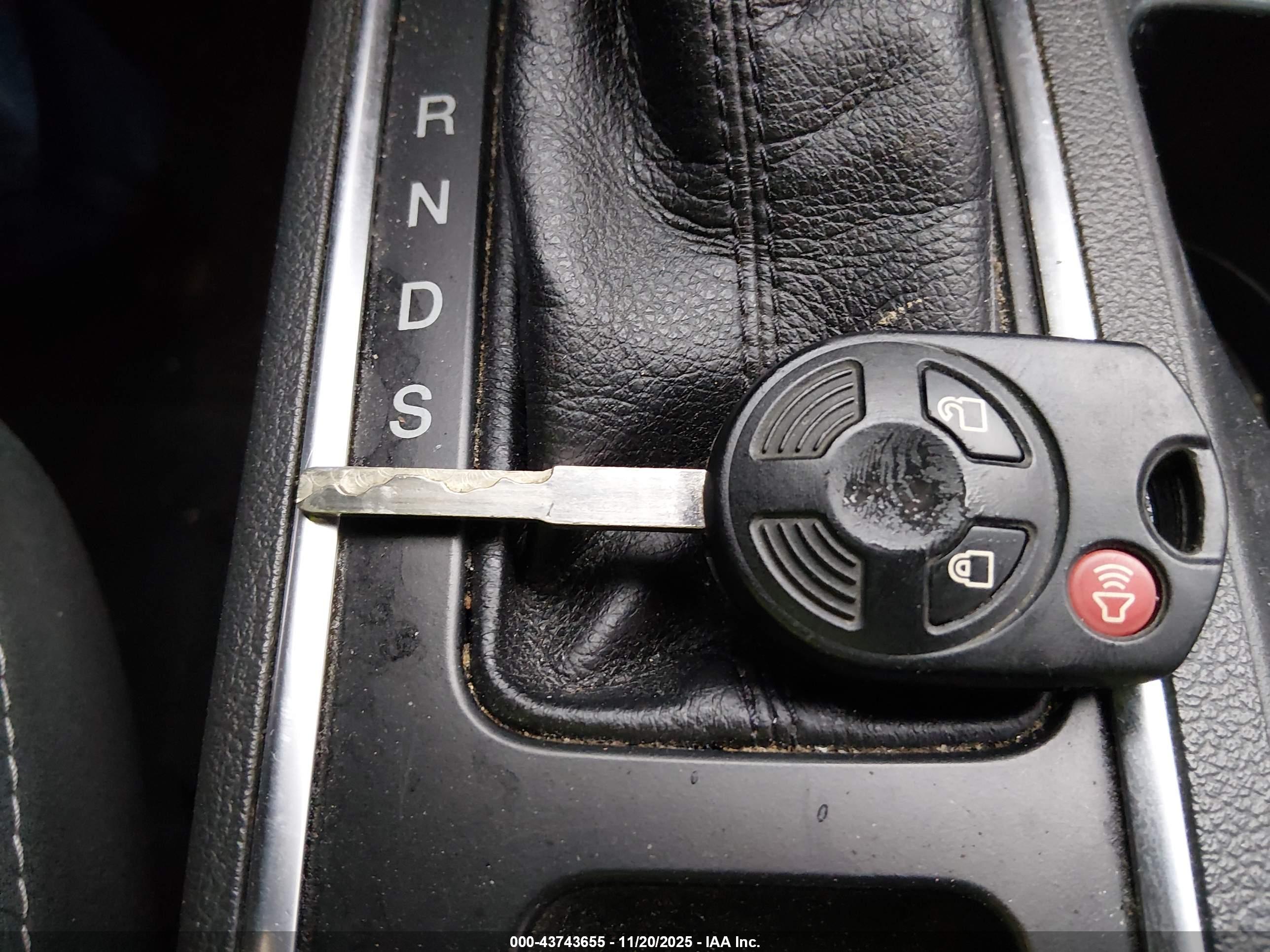 FORD ESCAPE image 11