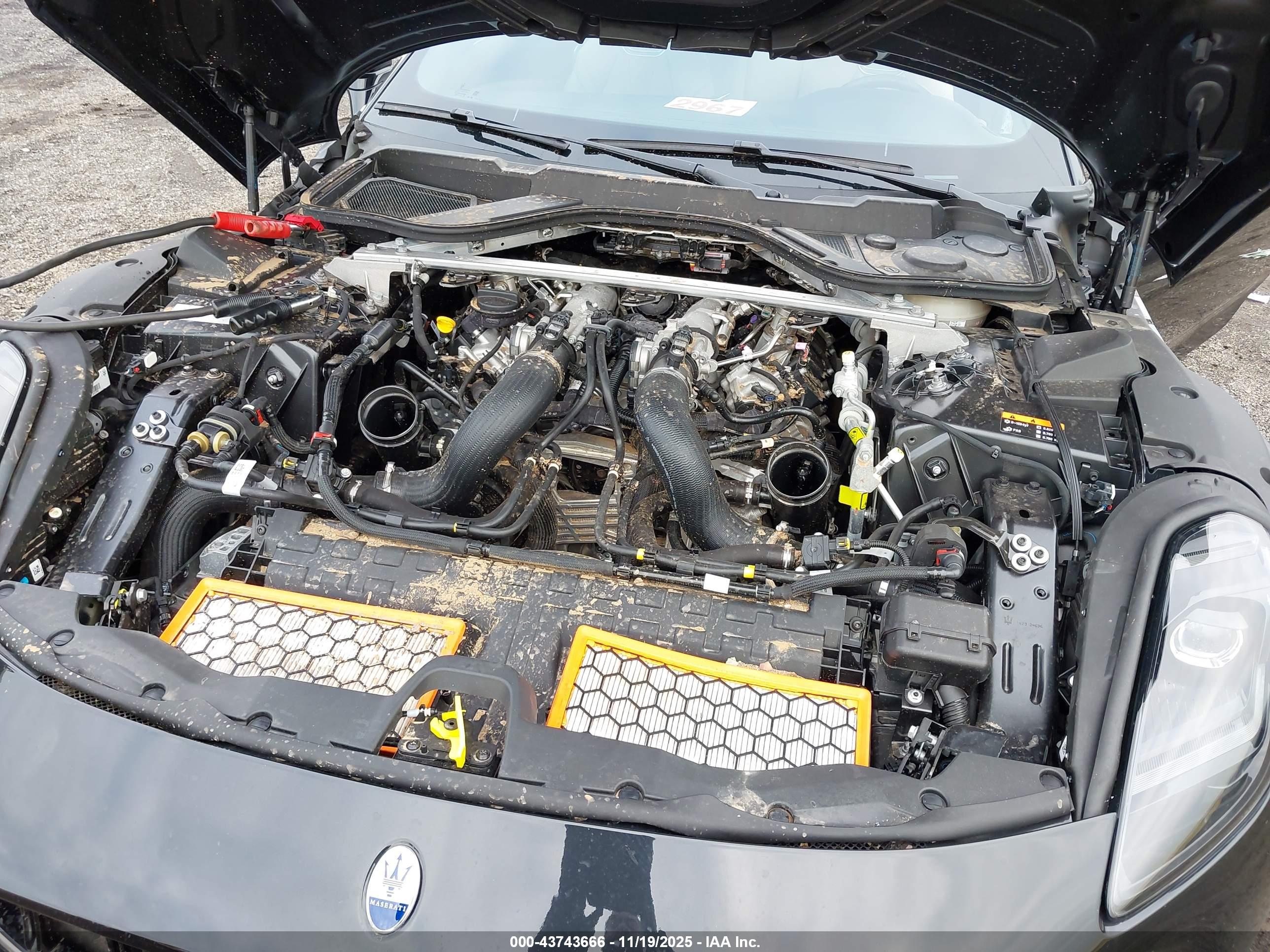 MASERATI GRANTURISMO image 10