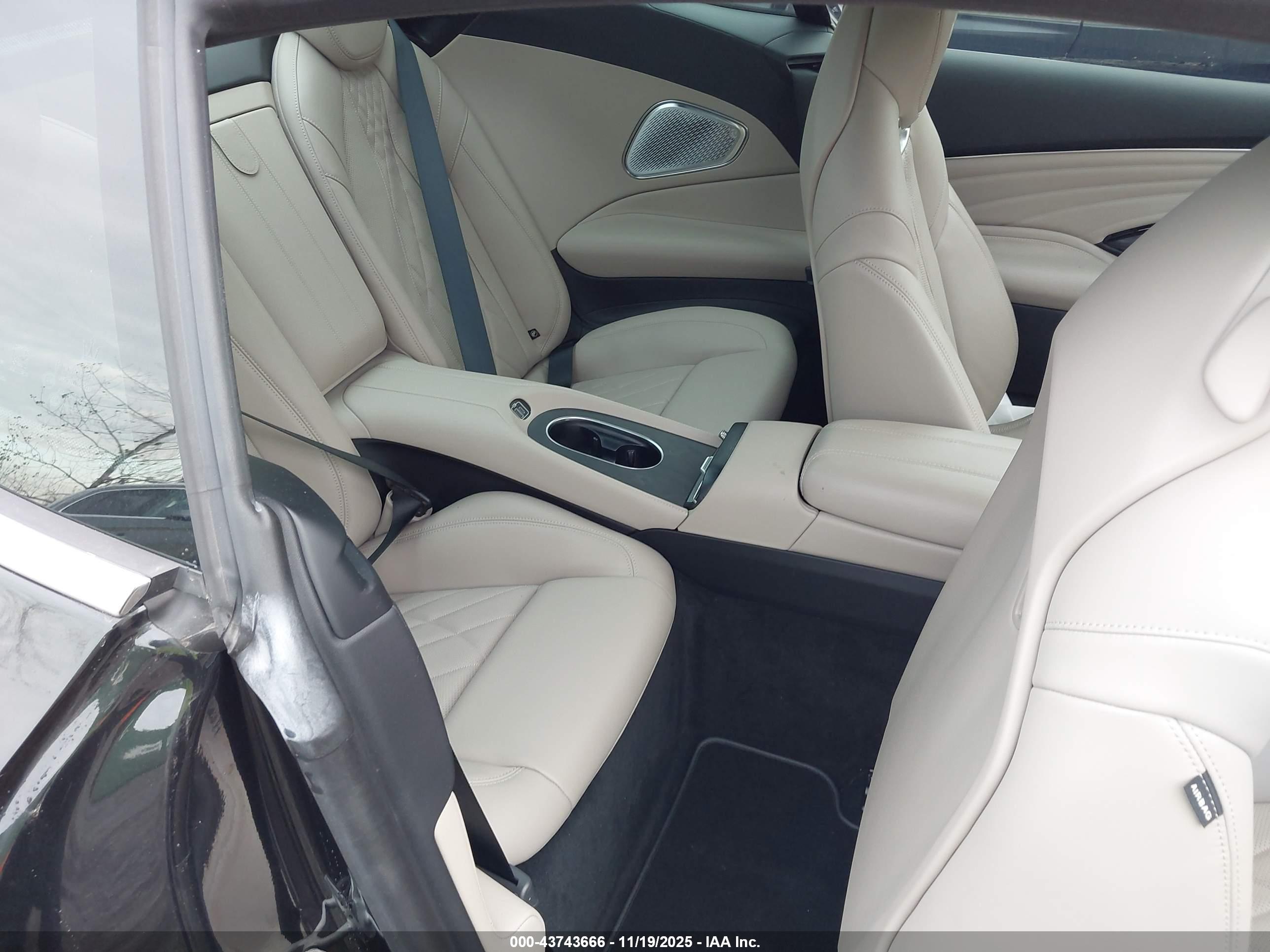 MASERATI GRANTURISMO image 8