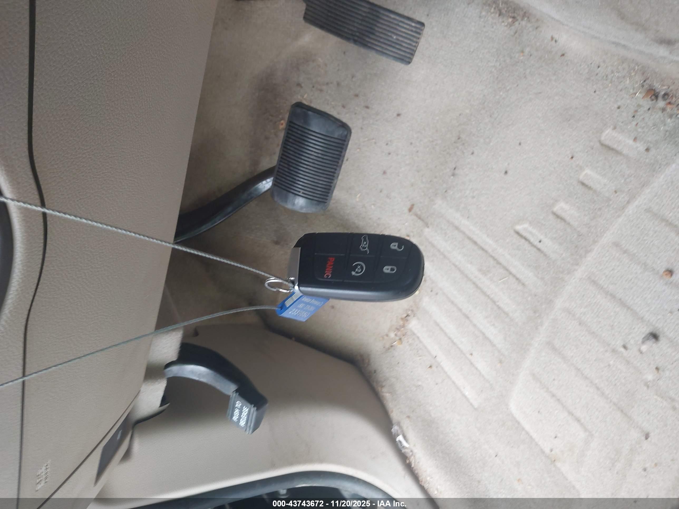 JEEP GRAND image 11