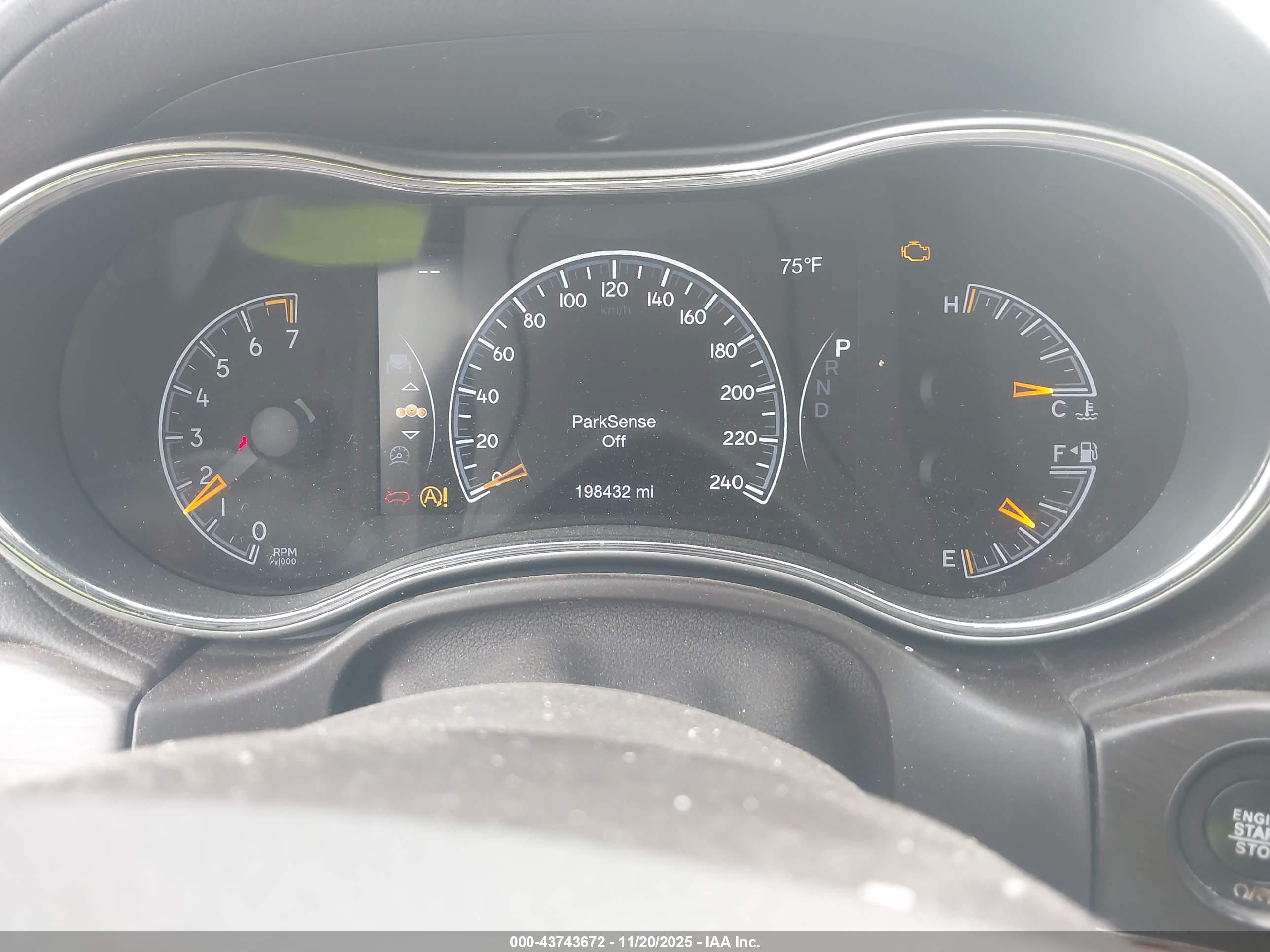 JEEP GRAND image 7