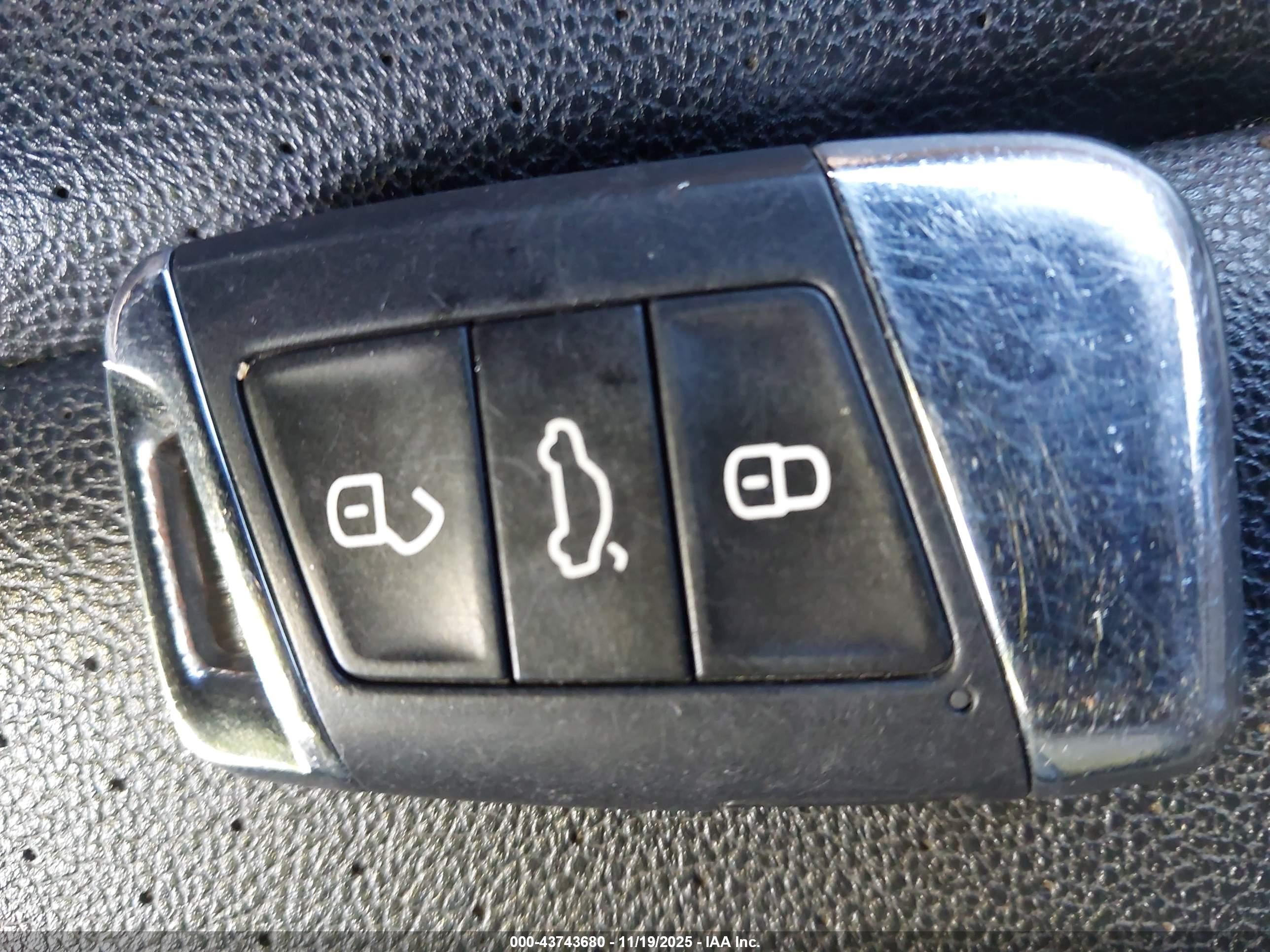 VOLKSWAGEN ATLAS image 11