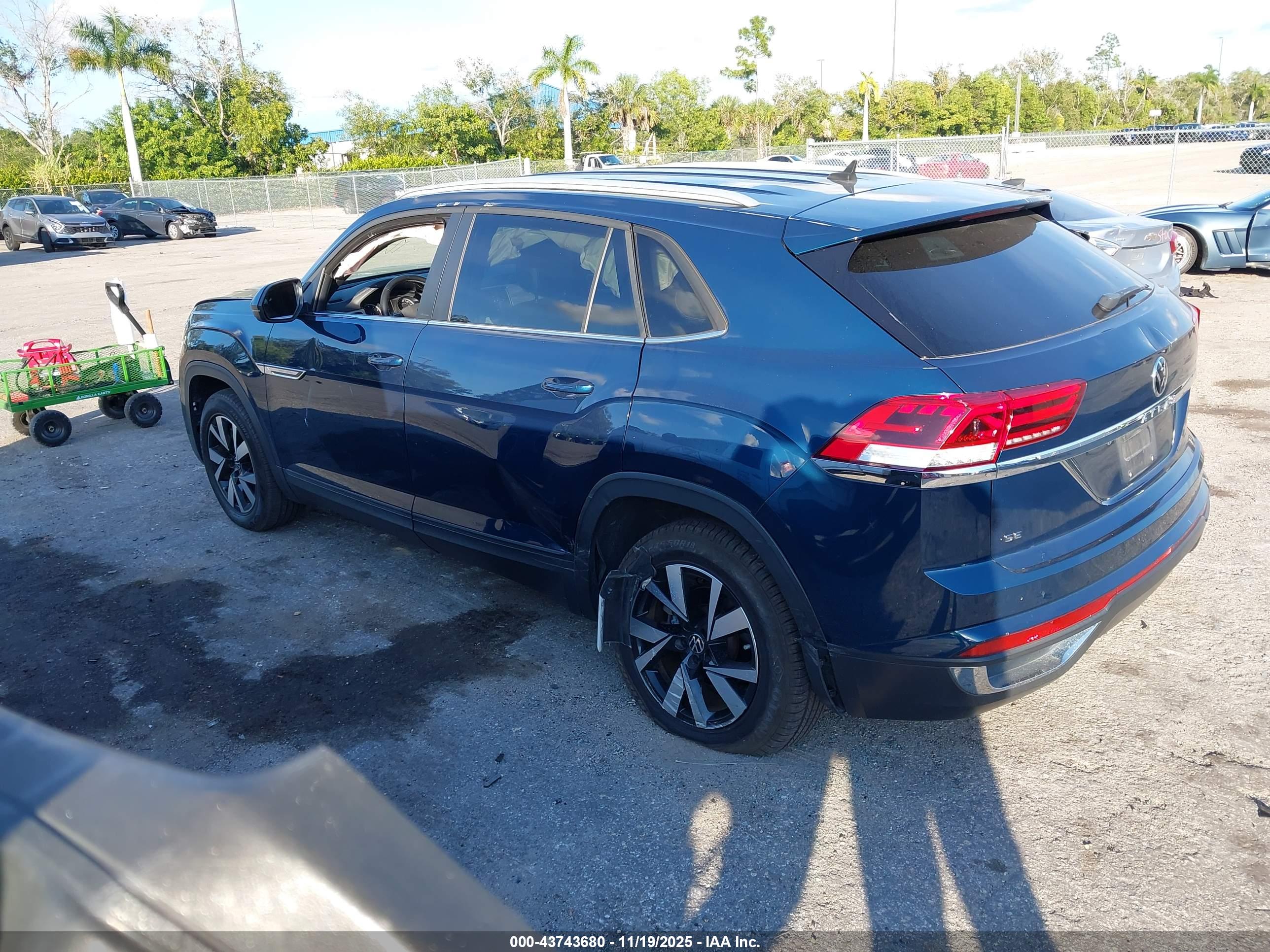 VOLKSWAGEN ATLAS image 3