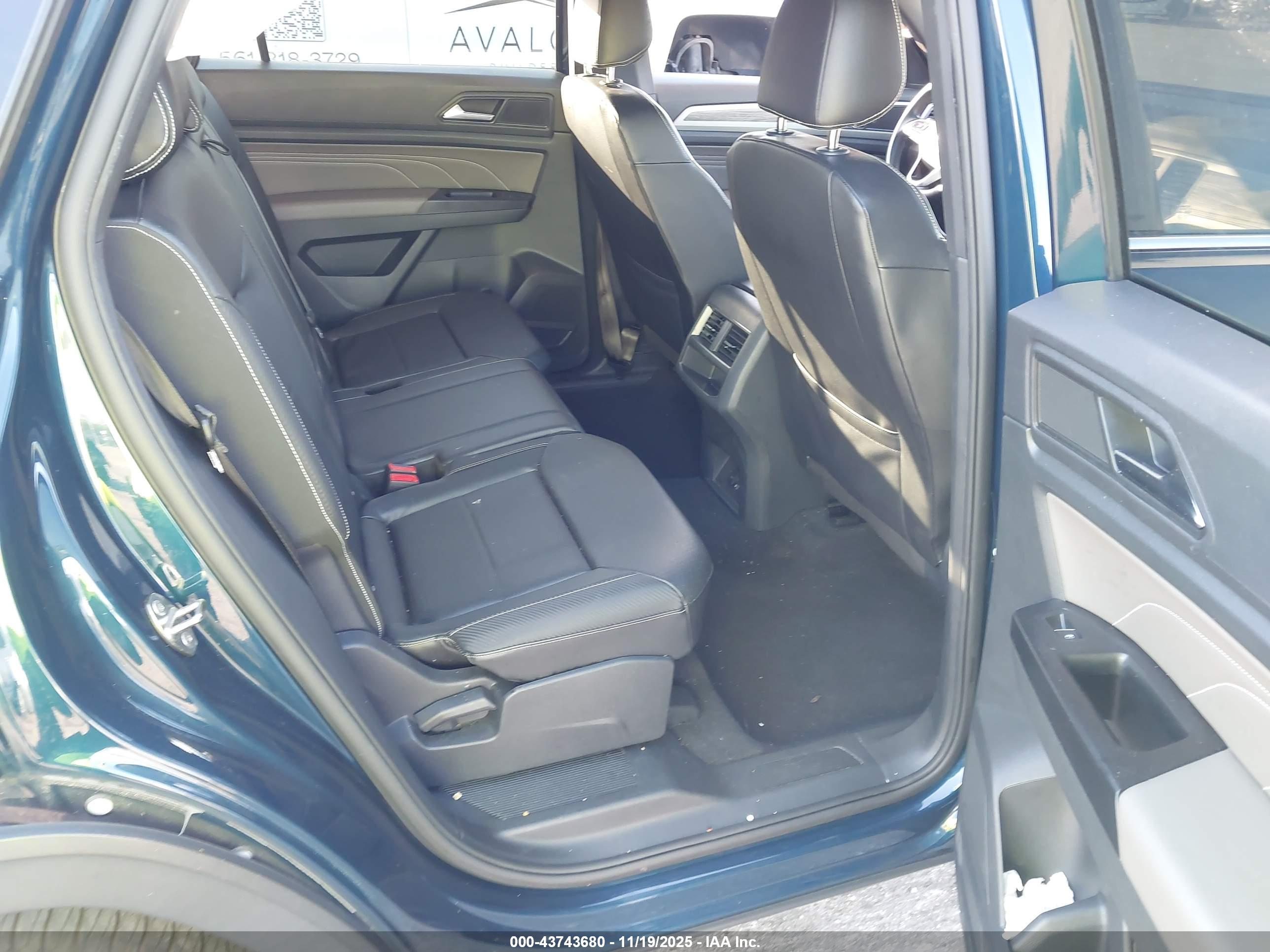 VOLKSWAGEN ATLAS image 8