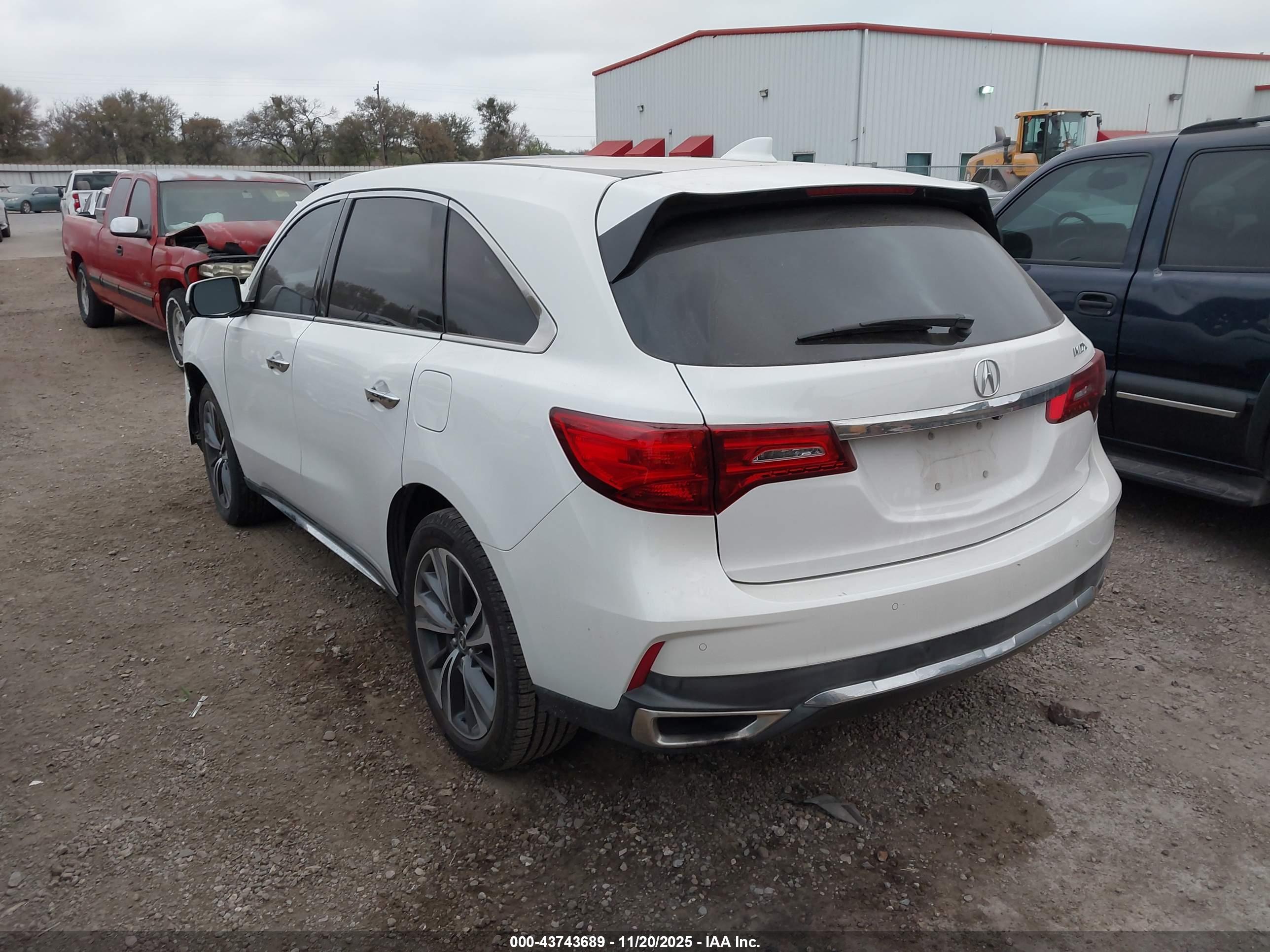 ACURA MDX image 3