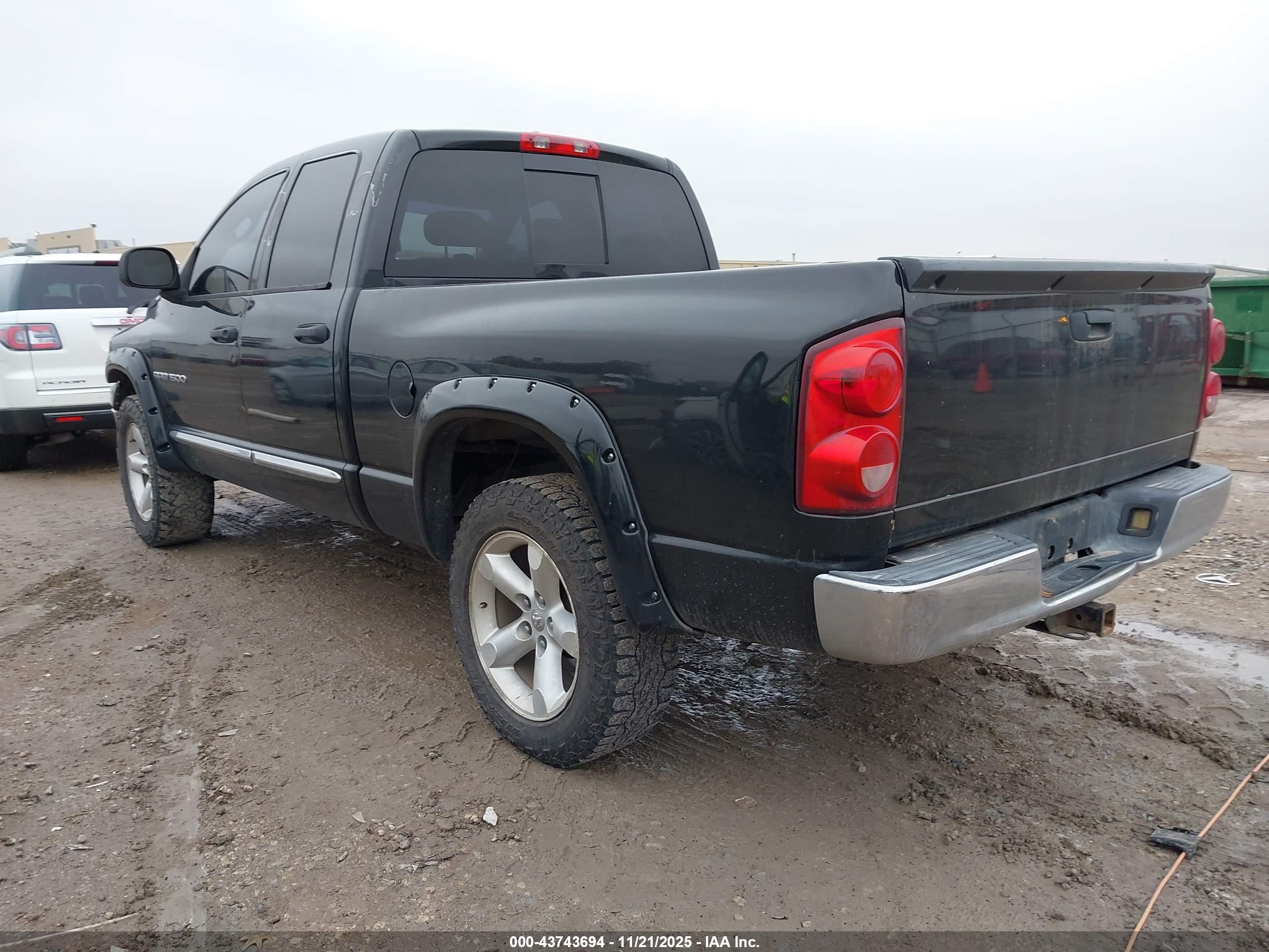 DODGE RAM image 3