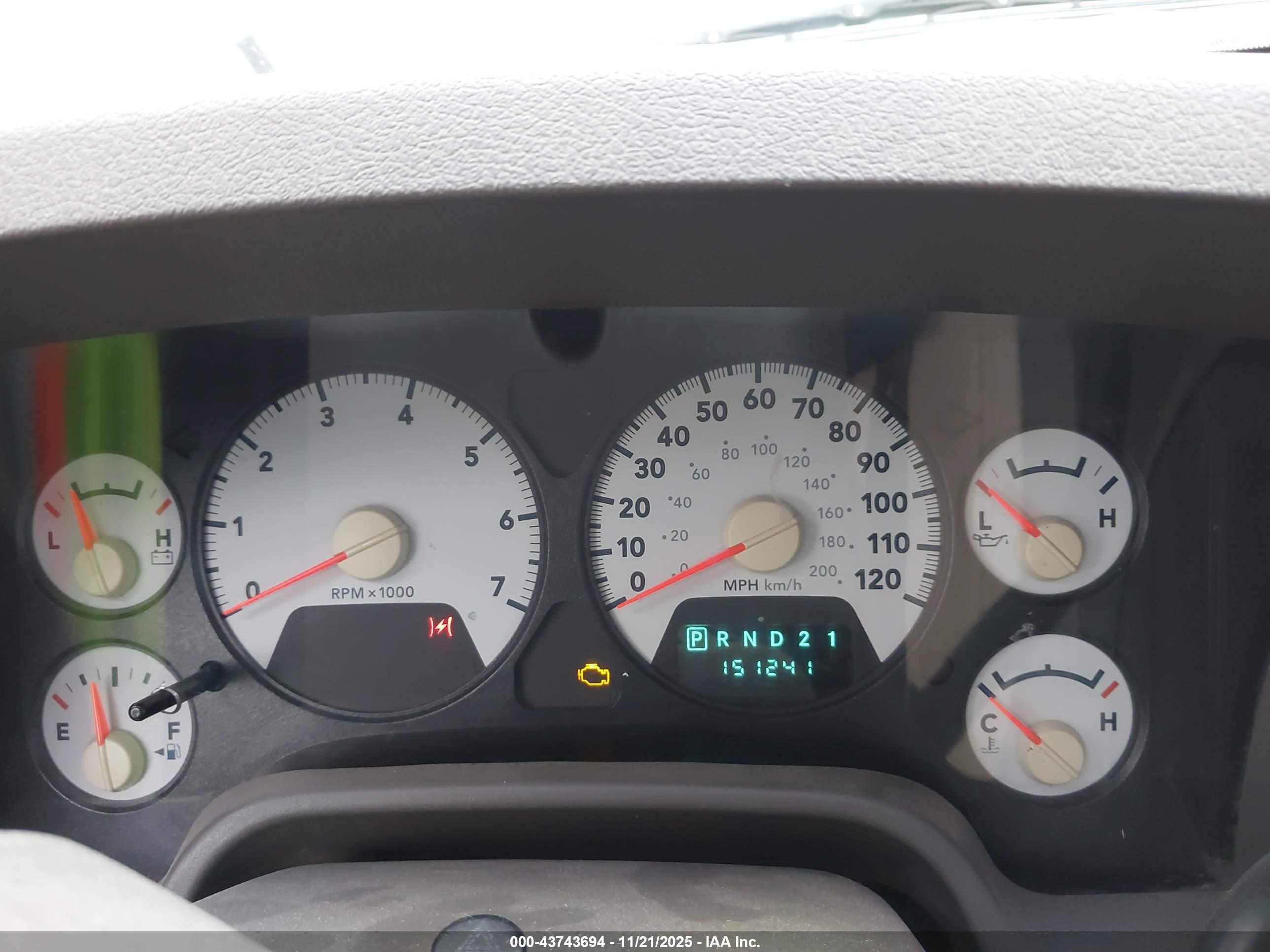 DODGE RAM image 7