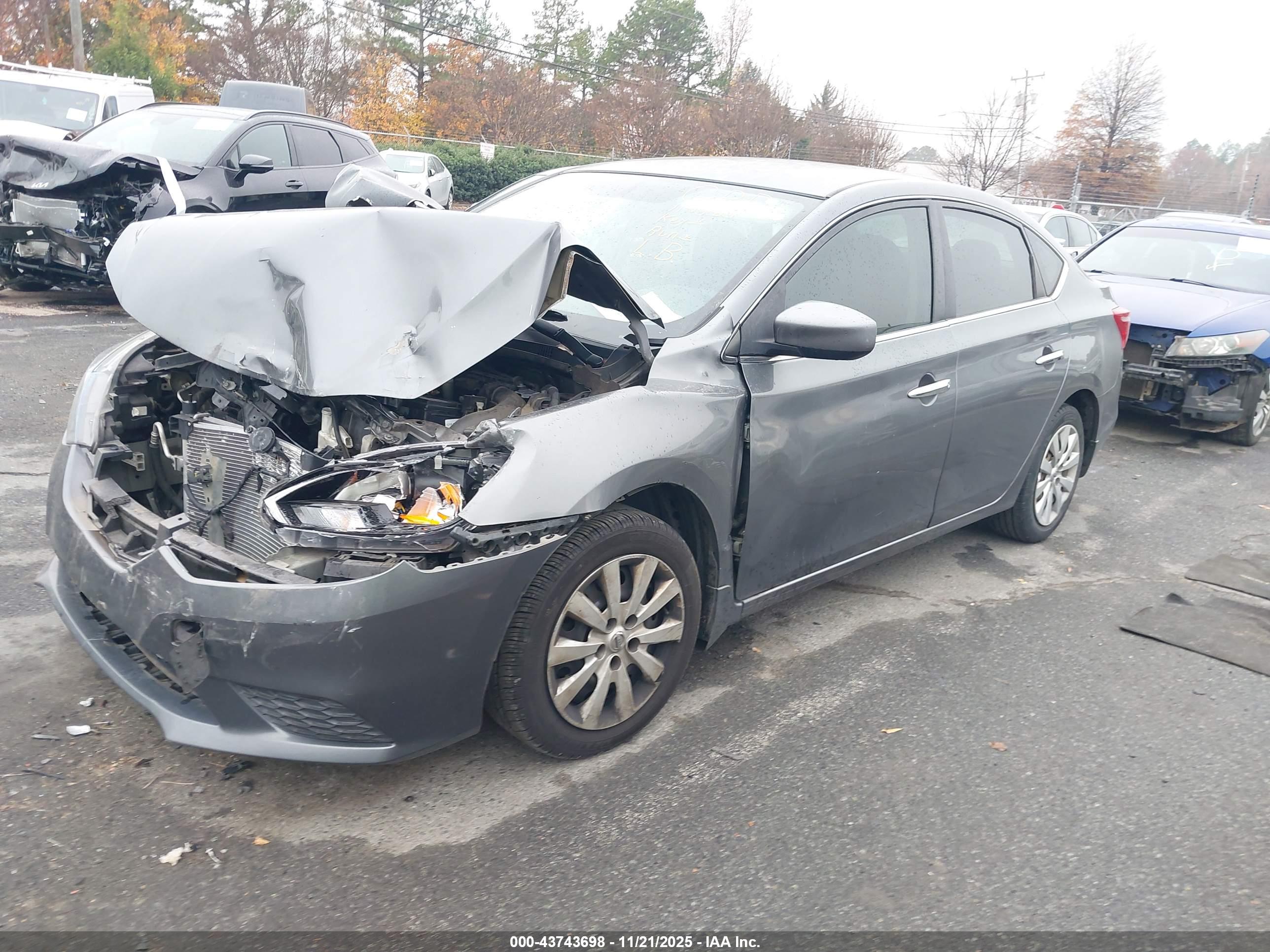 NISSAN SENTRA image 2