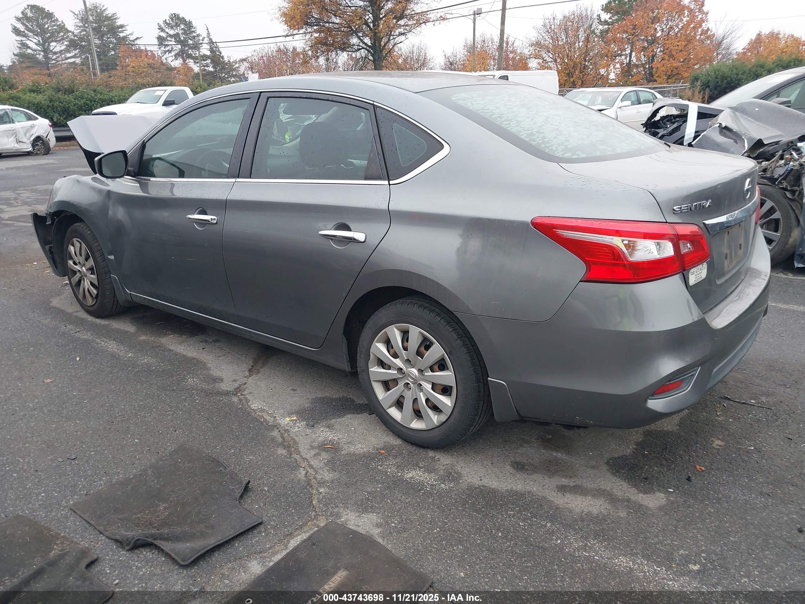 NISSAN SENTRA image 3