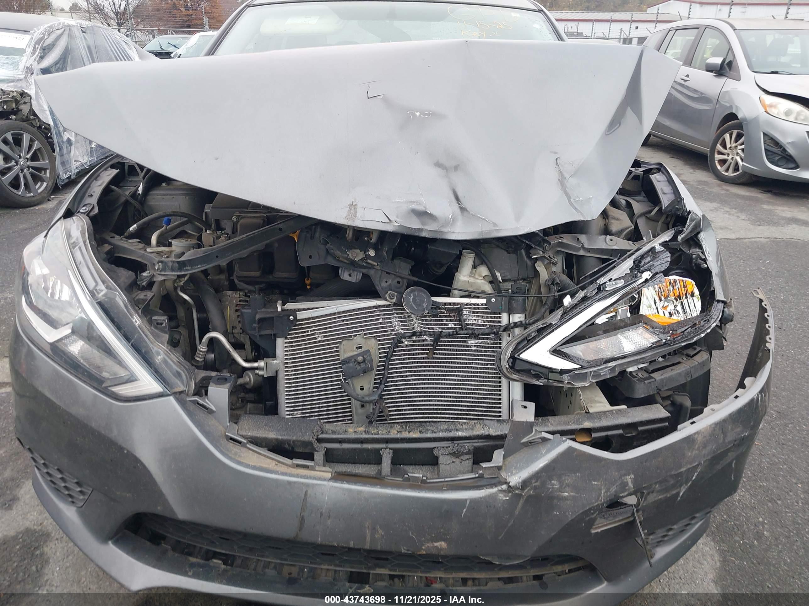 NISSAN SENTRA image 6