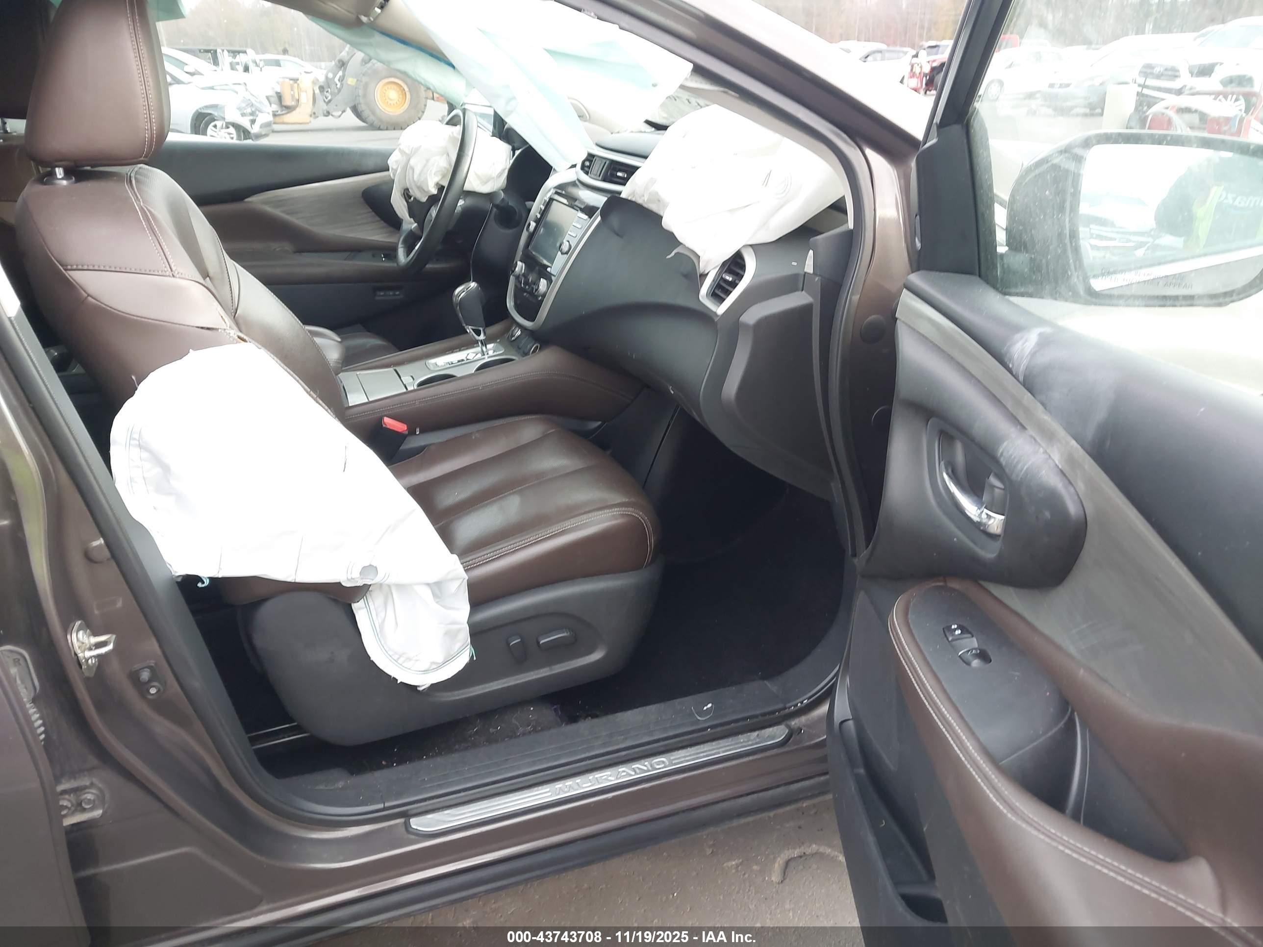 NISSAN MURANO image 5