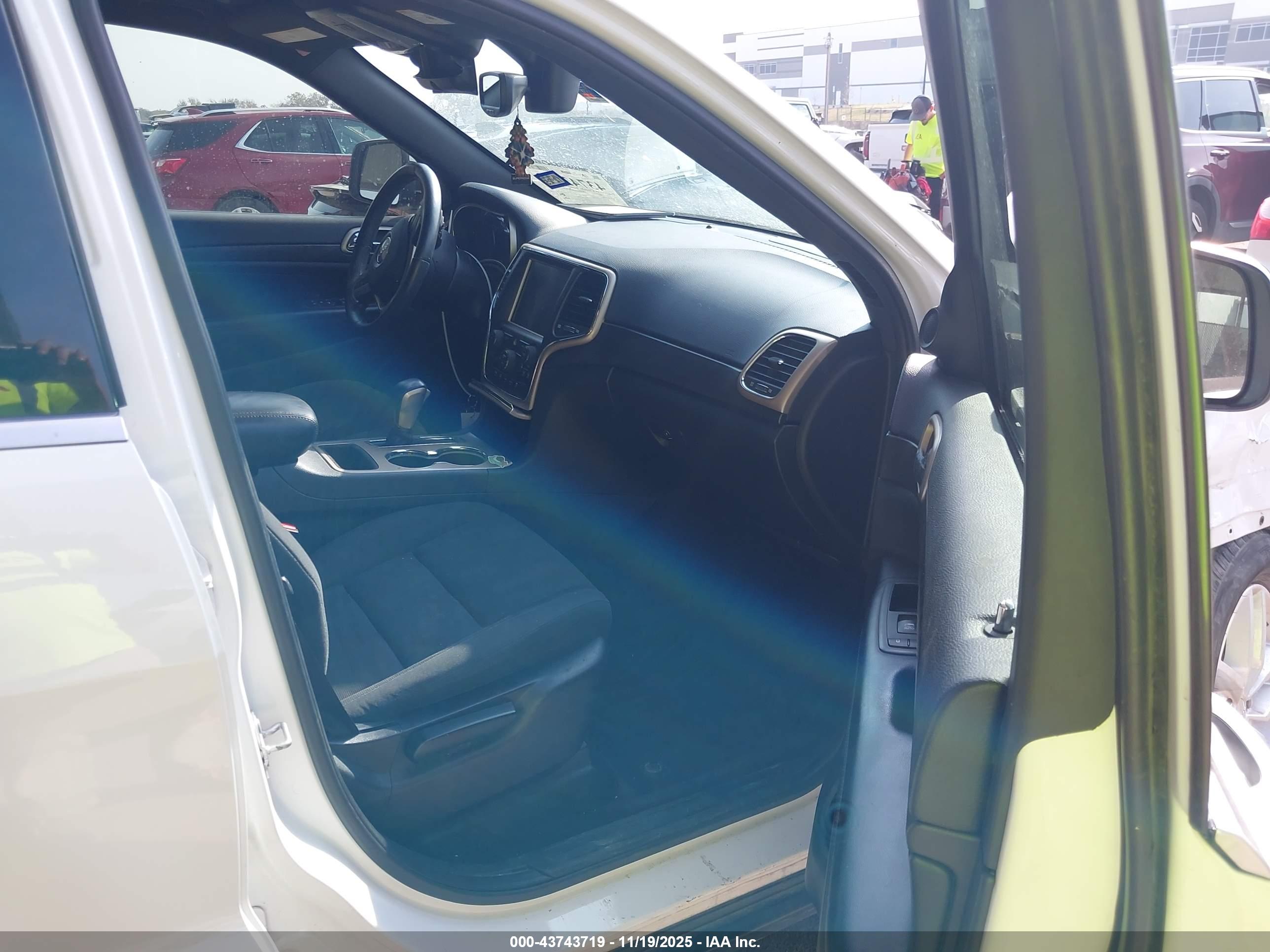 JEEP GRAND image 5